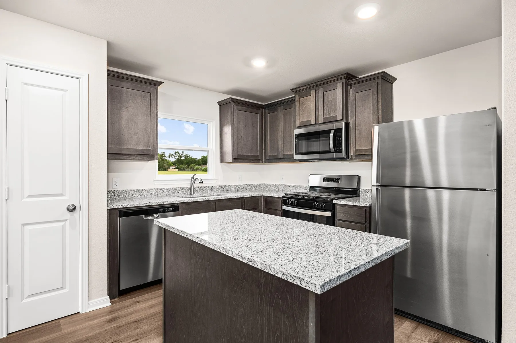 Single Family Residence For Rent in Kaufman County , 223 North Island Drive, Terrell, Texas 75160, 3 Bedroom, 2 Bathroom, 2 Garage spaces, 1,316 Sqft, built in 2026, mls#21363051, Real Estate Agent in Terrell, Homes For Rent in Kaufman county, Homes For Rent in Terrell, Realtor in Terrell Texas, Real Estate Brokerage Independent Realty Texas, Luminita Cordes Realtor