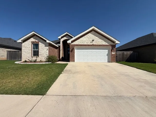 Single Family Residence For Rent in Taylor County , 310 Evening Shade Lane, Abilene, Texas 79602, 3 Bedroom, 2 Bathroom, 2 Garage spaces, 1,537 Sqft, built in 2022, mls#21363054, Real Estate Agent in Abilene, Homes For Rent in Taylor county, Homes For Rent in Abilene, Realtor in Abilene Texas, Real Estate Brokerage Independent Realty Texas, Luminita Cordes Realtor