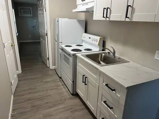 Single Family Residence For Rent in Denton County , 1513 Panhandle Street B, Denton, Texas 76201, 1 Bedroom, 1 Bathroom, Garage spaces, 934 Sqft, built in 1945, mls#21363057, Real Estate Agent in Denton, Homes For Rent in Denton county, Homes For Rent in Denton, Realtor in Denton Texas, Real Estate Brokerage Independent Realty Texas, Luminita Cordes Realtor