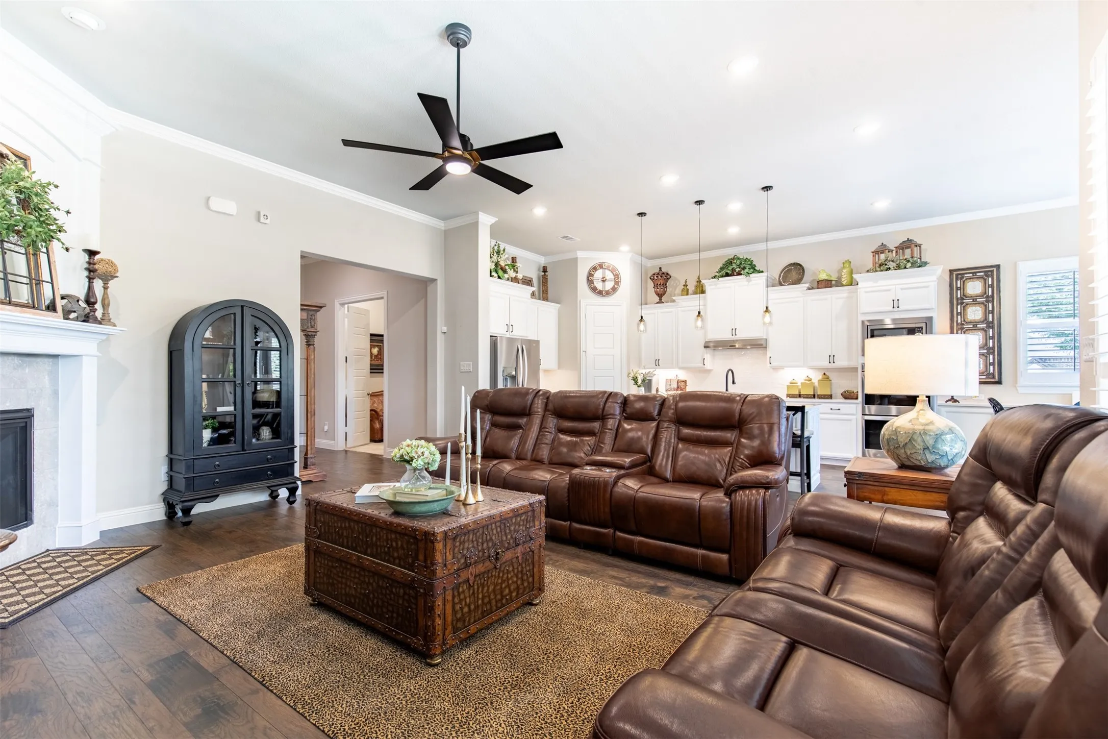 Single Family Residence For Sale in Denton County , 1101 10th Street, Argyle, Texas 76226, 4 Bedroom, 4 Bathroom, 3 Garage spaces, 2,766 Sqft, built in 2020, Price $625,000, mls#21357887, Real Estate Agent in Argyle, Homes For Sale in Denton county, Homes For Sale in Argyle, Realtor in Argyle Texas, Real Estate Brokerage Independent Realty Texas, Luminita Cordes Realtor