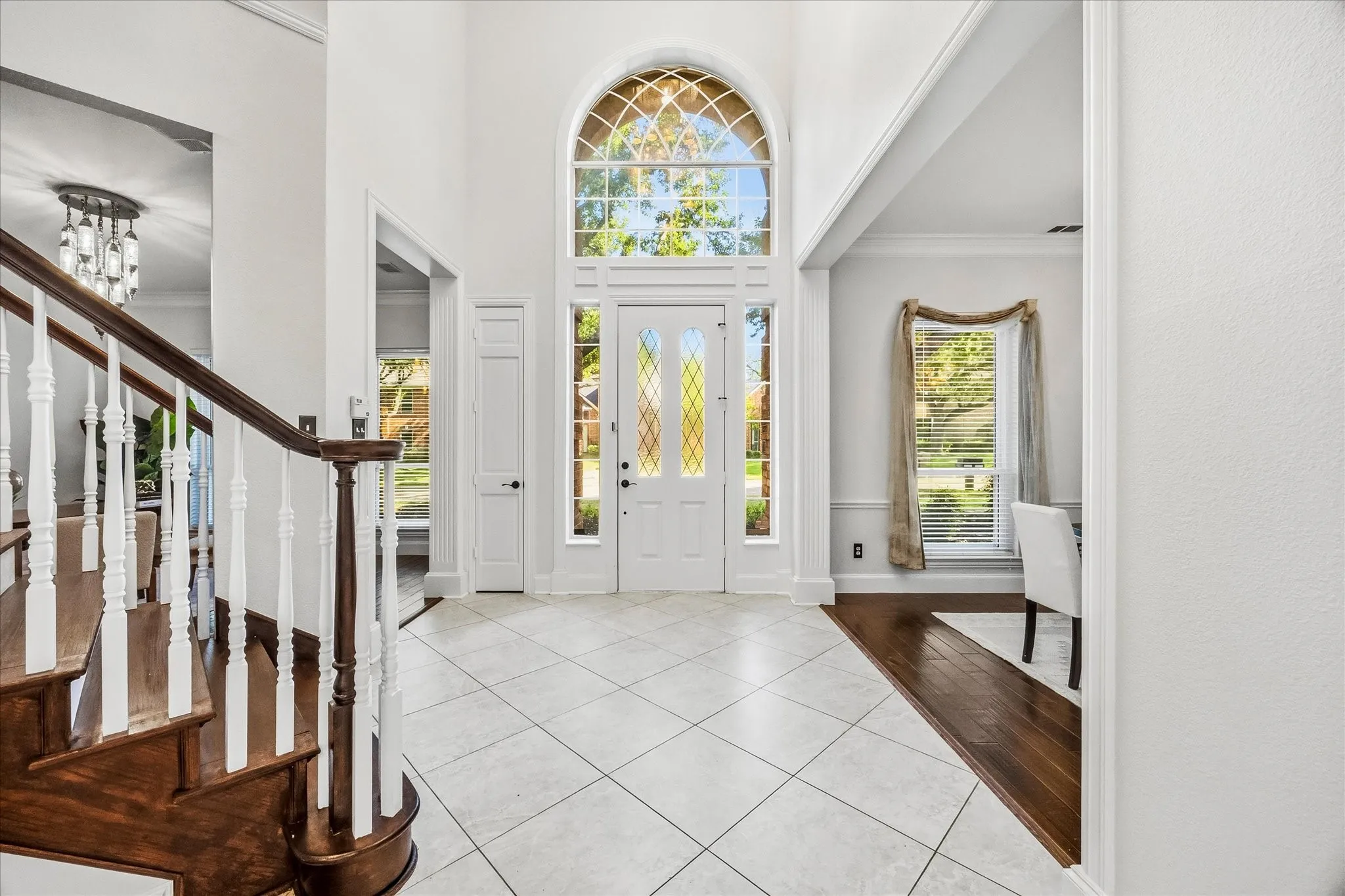 Single Family Residence For Sale in Collin County , 4624 Old Pond Drive, Plano, Texas 75024, 5 Bedroom, 4 Bathroom, 3 Garage spaces, 4,112 Sqft, built in 1992, mls#21358978, Real Estate Agent in Plano, Homes For Sale in Collin county, Homes For Sale in Plano, Realtor in Plano Texas, Real Estate Brokerage Independent Realty Texas, Luminita Cordes Realtor