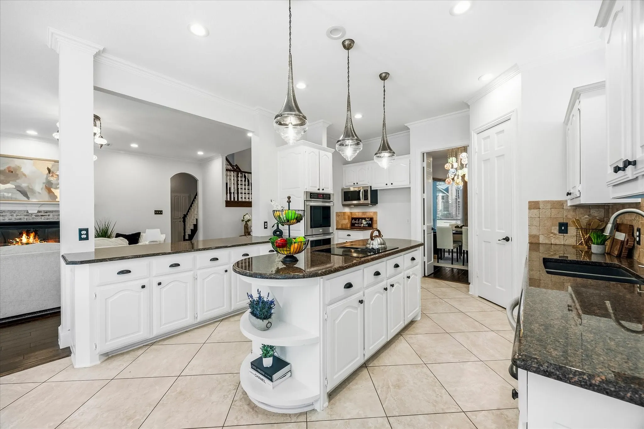 Single Family Residence For Sale in Collin County , 4624 Old Pond Drive, Plano, Texas 75024, 5 Bedroom, 4 Bathroom, 3 Garage spaces, 4,112 Sqft, built in 1992, mls#21358978, Real Estate Agent in Plano, Homes For Sale in Collin county, Homes For Sale in Plano, Realtor in Plano Texas, Real Estate Brokerage Independent Realty Texas, Luminita Cordes Realtor