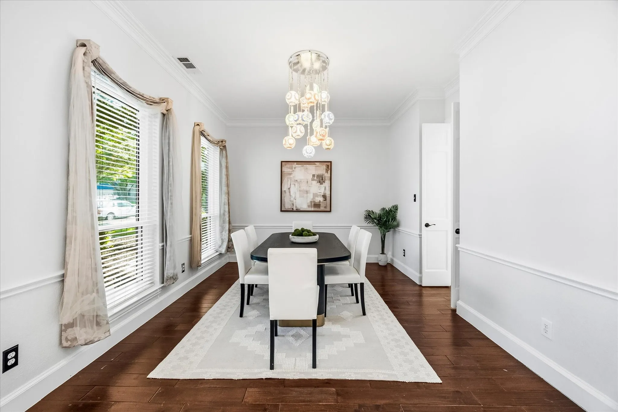 Single Family Residence For Sale in Collin County , 4624 Old Pond Drive, Plano, Texas 75024, 5 Bedroom, 4 Bathroom, 3 Garage spaces, 4,112 Sqft, built in 1992, mls#21358978, Real Estate Agent in Plano, Homes For Sale in Collin county, Homes For Sale in Plano, Realtor in Plano Texas, Real Estate Brokerage Independent Realty Texas, Luminita Cordes Realtor