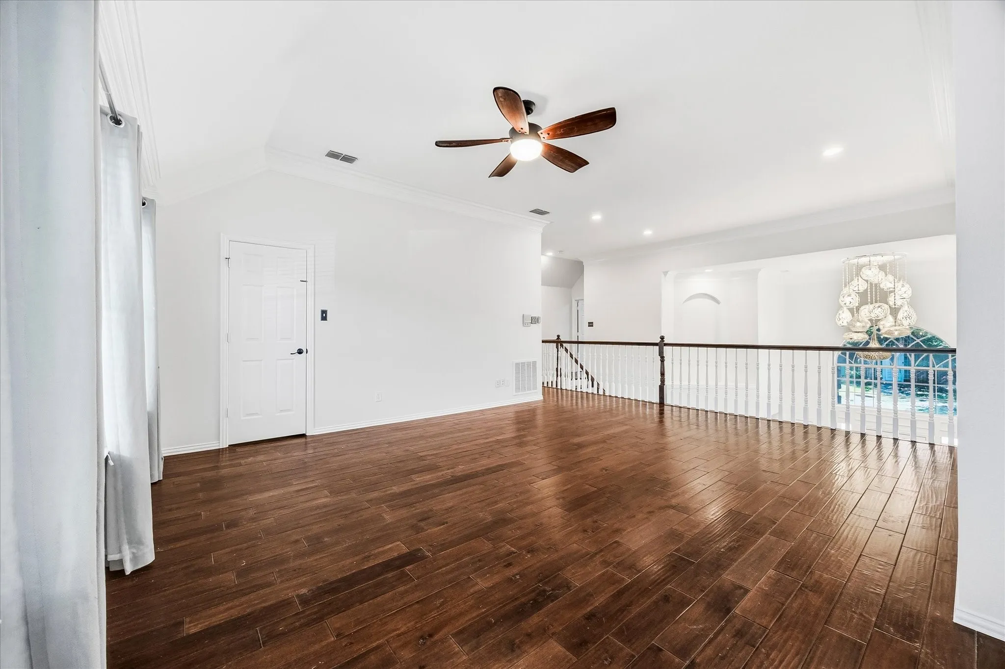 Single Family Residence For Sale in Collin County , 4624 Old Pond Drive, Plano, Texas 75024, 5 Bedroom, 4 Bathroom, 3 Garage spaces, 4,112 Sqft, built in 1992, mls#21358978, Real Estate Agent in Plano, Homes For Sale in Collin county, Homes For Sale in Plano, Realtor in Plano Texas, Real Estate Brokerage Independent Realty Texas, Luminita Cordes Realtor