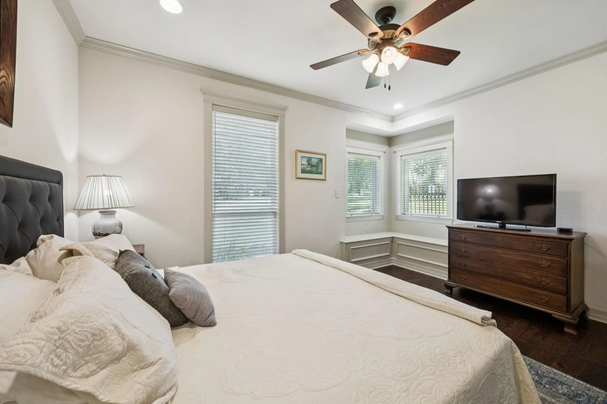 Single Family Residence For Sale in Kaufman County , 101 Beacon Court, Mabank, Texas 75143, 4 Bedroom, 4 Bathroom, 3 Garage spaces, 3,120 Sqft, built in 2014, Price $600,000, mls#21362311, Real Estate Agent in Mabank, Homes For Sale in Kaufman county, Homes For Sale in Mabank, Realtor in Mabank Texas, Real Estate Brokerage Independent Realty Texas, Luminita Cordes Realtor