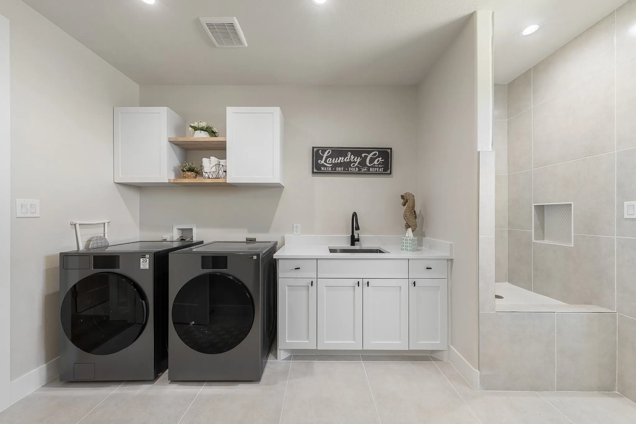 Single Family Residence For Sale in Dallas County , 2935 Cameo Lane, Farmers Branch, Texas 75234, 7 Bedroom, 7 Bathroom, 2 Garage spaces, 4,872 Sqft, built in 2026, mls#21362486, Real Estate Agent in Farmers Branch, Homes For Sale in Dallas county, Homes For Sale in Farmers Branch, Realtor in Farmers Branch Texas, Real Estate Brokerage Independent Realty Texas, Luminita Cordes Realtor