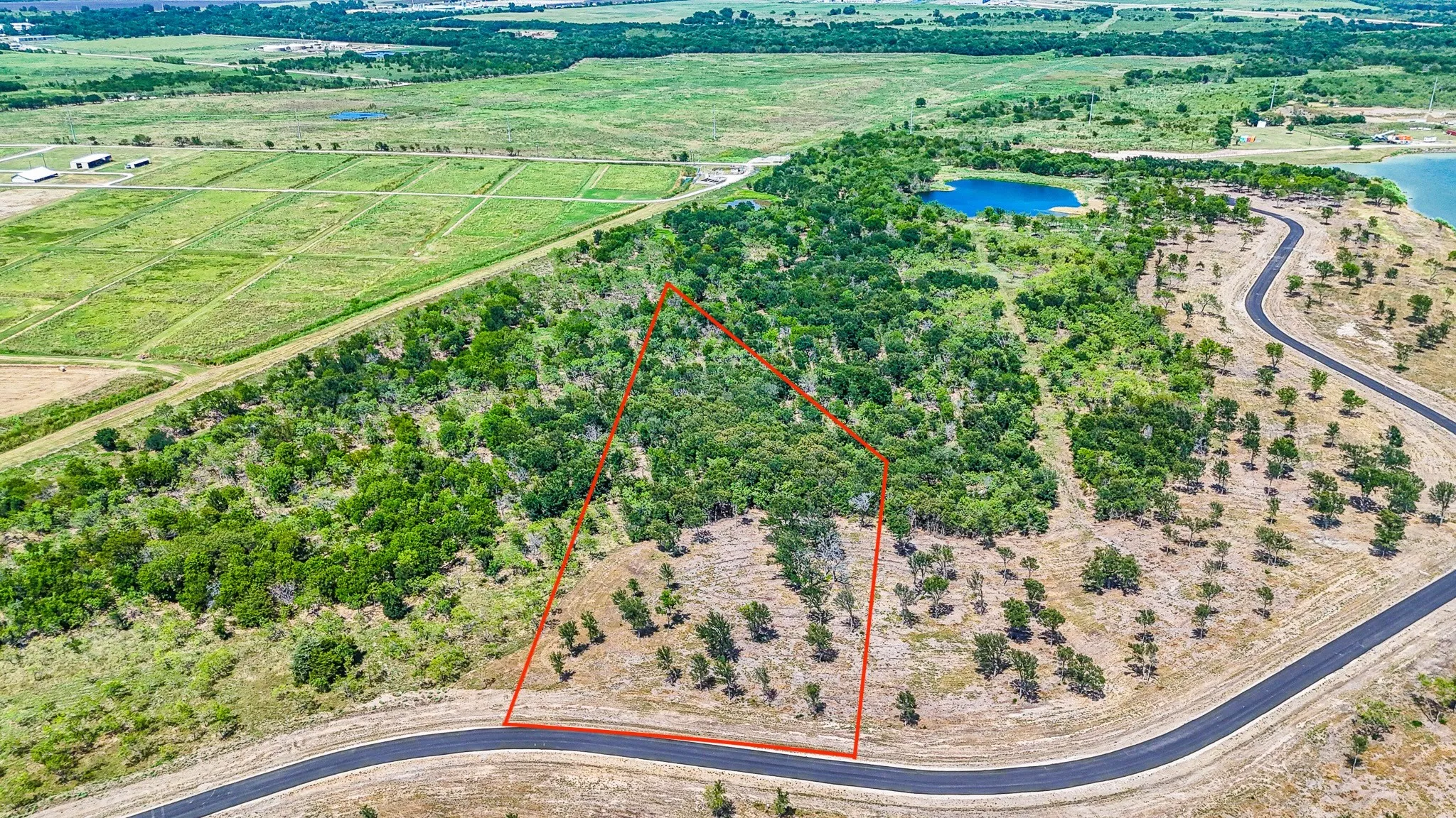 Unimproved Land For Sale in Navarro County , Lot 181 Waterfront Club Drive, Corsicana, Texas 75110, 0, 0, Garage spaces, 0 Sqft, built in 0, mls#21363038, Real Estate Agent in Corsicana, Homes For Sale in Navarro county, Homes For Sale in Corsicana, Realtor in Corsicana Texas, Real Estate Brokerage Independent Realty Texas, Luminita Cordes Realtor