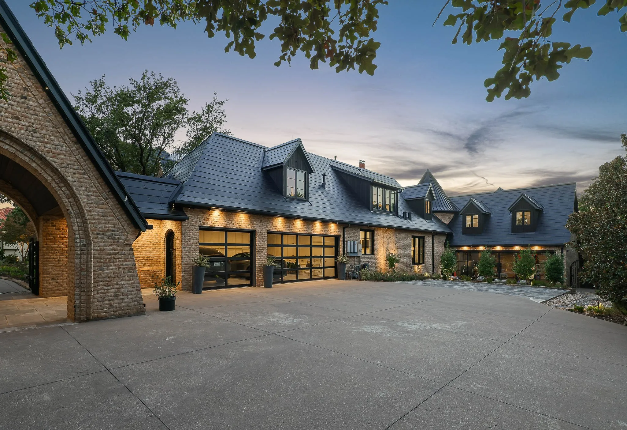 Single Family Residence For Sale in Denton County , 2005 Bayshore Drive, Flower Mound, Texas 75022, 6 Bedroom, 7 Bathroom, 4 Garage spaces, 10,189 Sqft, built in 1998, mls#21357065, Real Estate Agent in Flower Mound, Homes For Sale in Denton county, Homes For Sale in Flower Mound, Realtor in Flower Mound Texas, Real Estate Brokerage Independent Realty Texas, Luminita Cordes Realtor