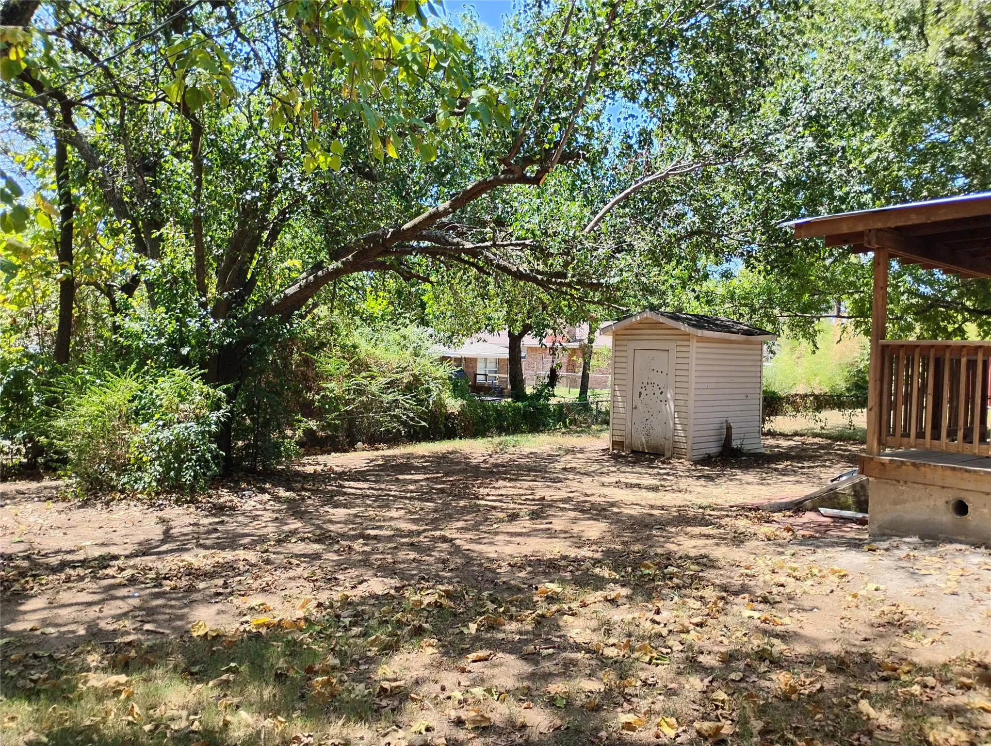 Single Family Residence For Sale in Grayson County , 2922 Stafford Drive, Denison, Texas 75020, 3 Bedroom, 2 Bathroom, 1 Garage spaces, 1,374 Sqft, built in 1965, mls#21362193, Real Estate Agent in Denison, Homes For Sale in Grayson county, Homes For Sale in Denison, Realtor in Denison Texas, Real Estate Brokerage Independent Realty Texas, Luminita Cordes Realtor