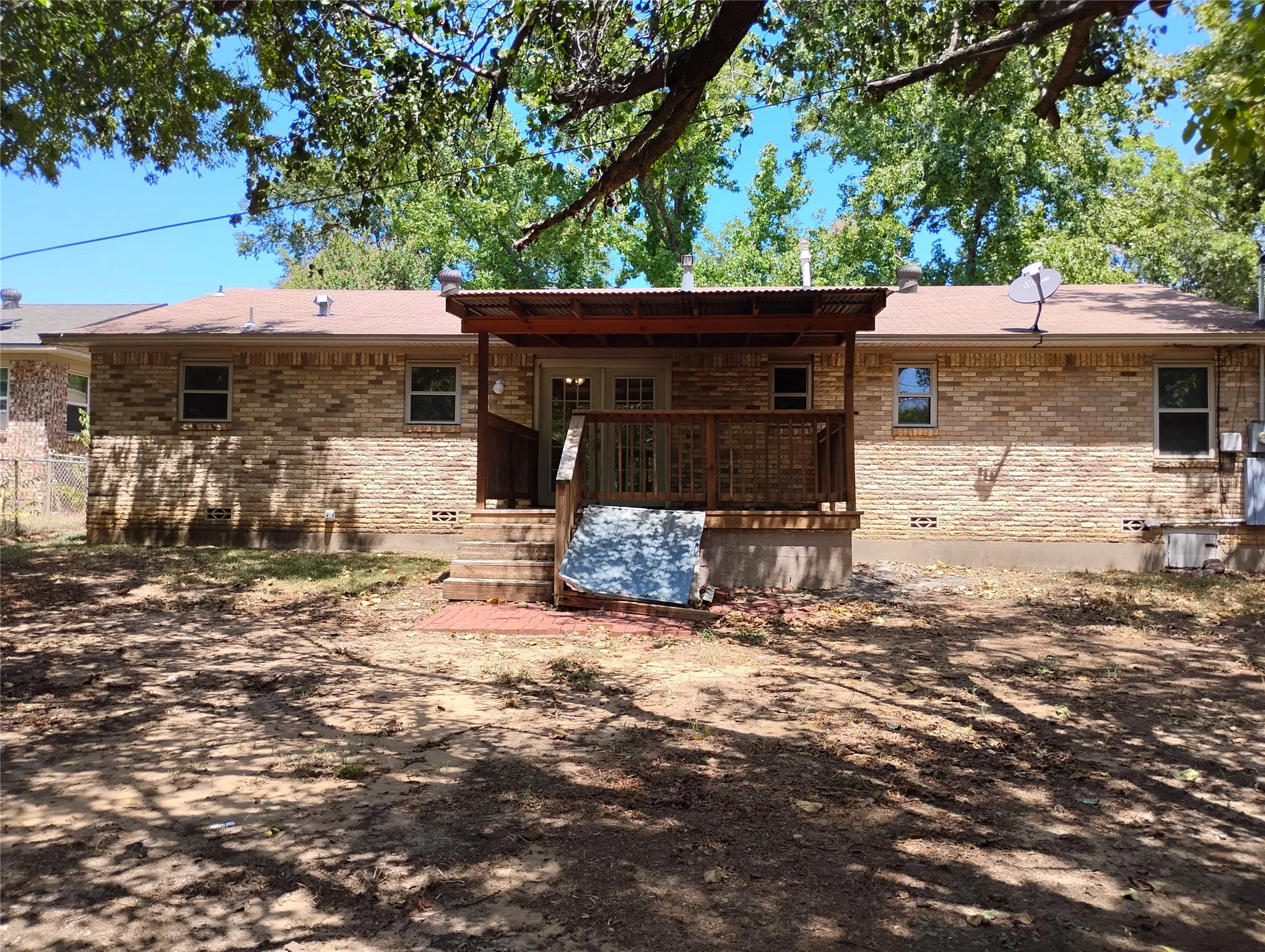 Single Family Residence For Sale in Grayson County , 2922 Stafford Drive, Denison, Texas 75020, 3 Bedroom, 2 Bathroom, 1 Garage spaces, 1,374 Sqft, built in 1965, mls#21362193, Real Estate Agent in Denison, Homes For Sale in Grayson county, Homes For Sale in Denison, Realtor in Denison Texas, Real Estate Brokerage Independent Realty Texas, Luminita Cordes Realtor