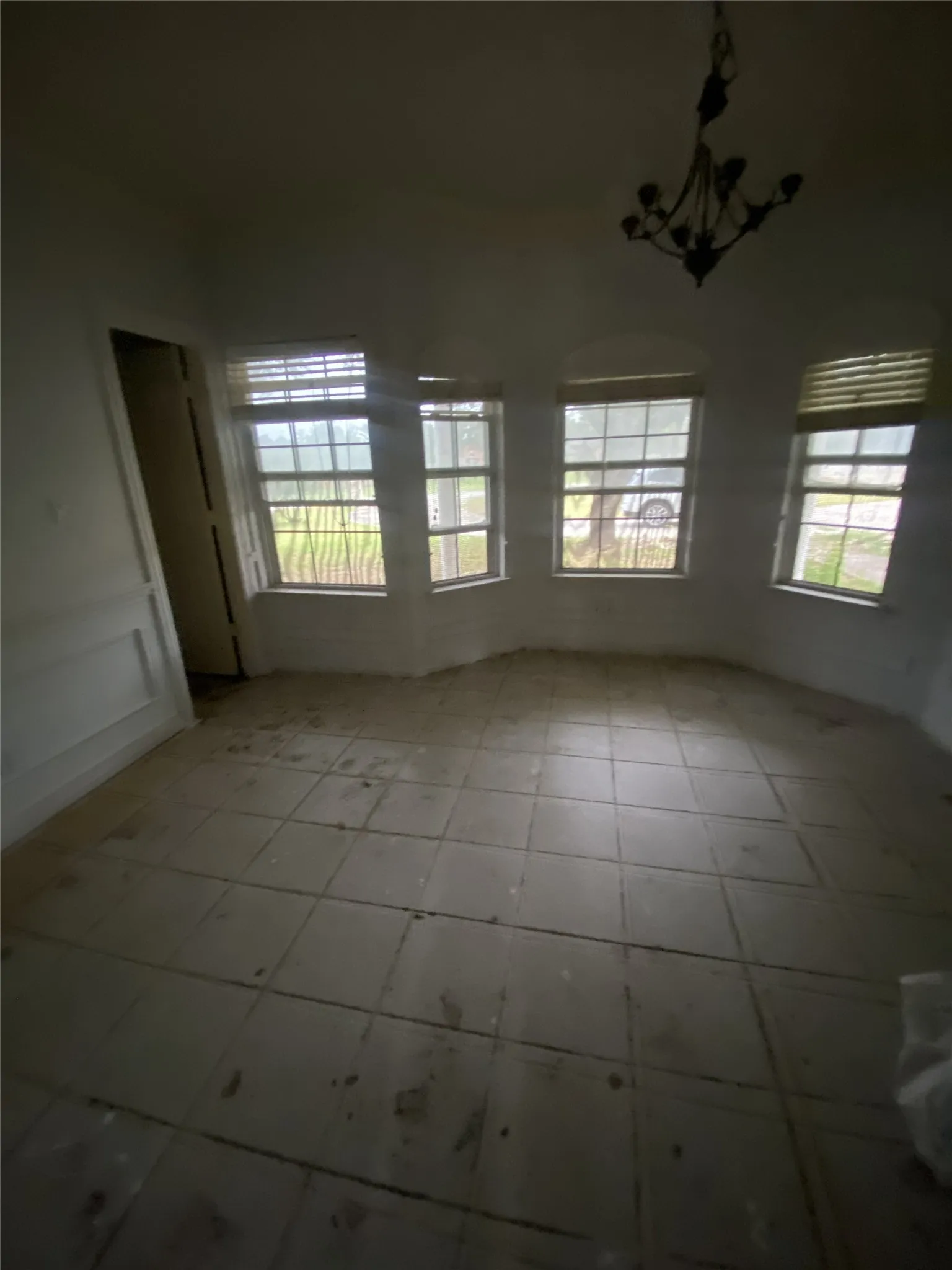 Single Family Residence For Sale in Wise County , 106 Aurora Vista Trail, Aurora, Texas 76078, 4 Bedroom, 4 Bathroom, 3 Garage spaces, 3,202 Sqft, built in 2000, mls#21362984, Real Estate Agent in Aurora, Homes For Sale in Wise county, Homes For Sale in Aurora, Realtor in Aurora Texas, Real Estate Brokerage Independent Realty Texas, Luminita Cordes Realtor