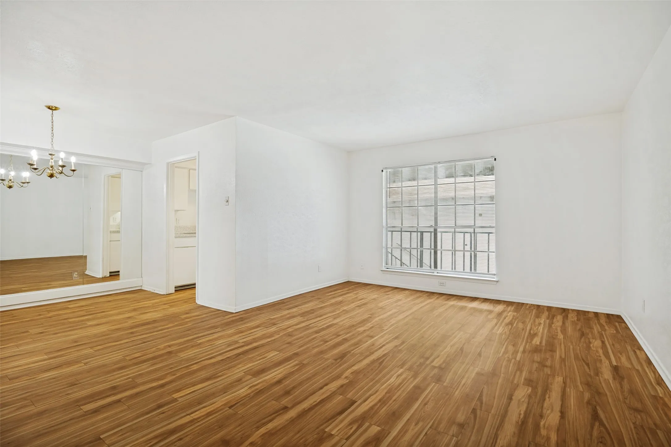 Condominium For Rent in Dallas County , 12888 Montfort Drive G-227, Dallas, Texas 75230, 1 Bedroom, 1 Bathroom, Garage spaces, 693 Sqft, built in 1968, mls#21363091, Real Estate Agent in Dallas, Homes For Rent in Dallas county, Homes For Rent in Dallas, Realtor in Dallas Texas, Real Estate Brokerage Independent Realty Texas, Luminita Cordes Realtor