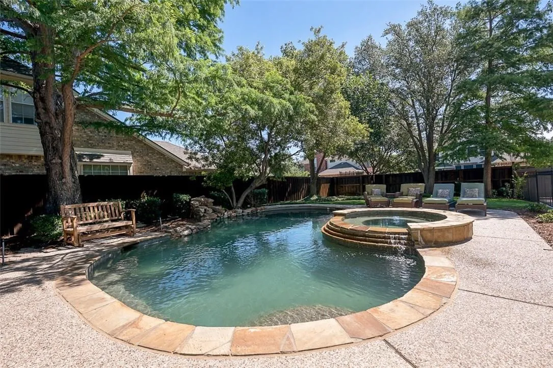 Single Family Residence For Rent in Dallas County , 220 Redwood Drive, Coppell, Texas 75019, 4 Bedroom, 4 Bathroom, 2 Garage spaces, 3,400 Sqft, built in 1993, mls#21361428, Real Estate Agent in Coppell, Homes For Rent in Dallas county, Homes For Rent in Coppell, Realtor in Coppell Texas, Real Estate Brokerage Independent Realty Texas, Luminita Cordes Realtor