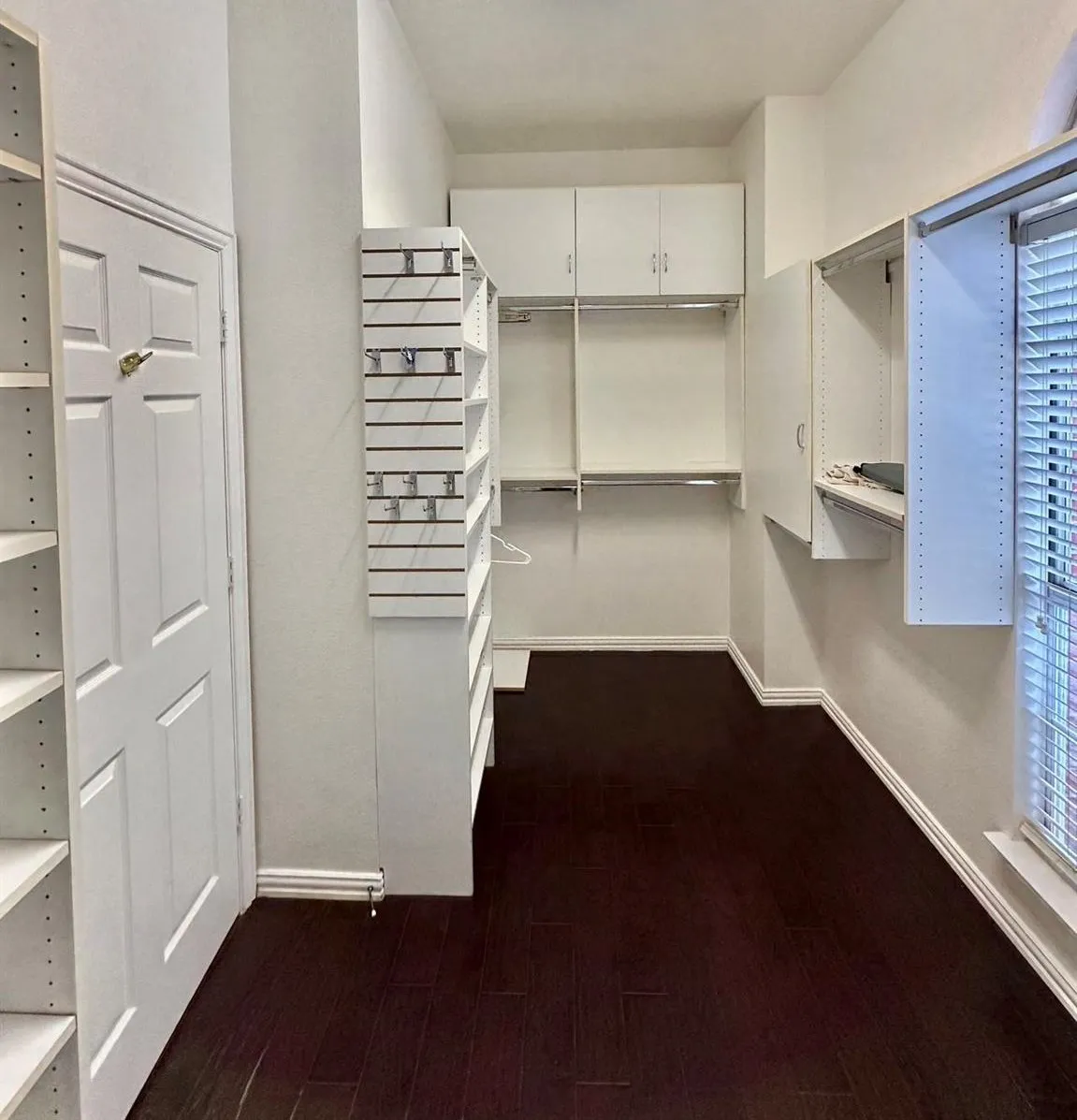 Single Family Residence For Rent in Dallas County , 220 Redwood Drive, Coppell, Texas 75019, 4 Bedroom, 4 Bathroom, 2 Garage spaces, 3,400 Sqft, built in 1993, mls#21361428, Real Estate Agent in Coppell, Homes For Rent in Dallas county, Homes For Rent in Coppell, Realtor in Coppell Texas, Real Estate Brokerage Independent Realty Texas, Luminita Cordes Realtor