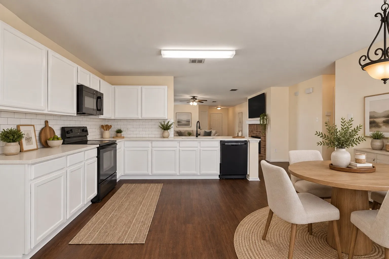 Single Family Residence For Rent in Collin County , 12856 Gillon Drive, Frisco, Texas 75035, 3 Bedroom, 2 Bathroom, 2 Garage spaces, 1,640 Sqft, built in 2004, mls#21363105, Real Estate Agent in Frisco, Homes For Rent in Collin county, Homes For Rent in Frisco, Realtor in Frisco Texas, Real Estate Brokerage Independent Realty Texas, Luminita Cordes Realtor