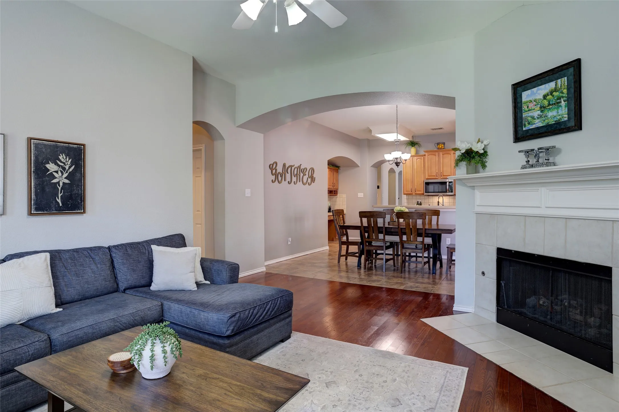 Single Family Residence For Sale in Collin County , 4500 Maidstone Way, Mc Kinney, Texas 75070, 4 Bedroom, 3 Bathroom, 2 Garage spaces, 2,303 Sqft, built in 2003, mls#21357021, Real Estate Agent in Mc Kinney, Homes For Sale in Collin county, Homes For Sale in Mc Kinney, Realtor in Mc Kinney Texas, Real Estate Brokerage Independent Realty Texas, Luminita Cordes Realtor