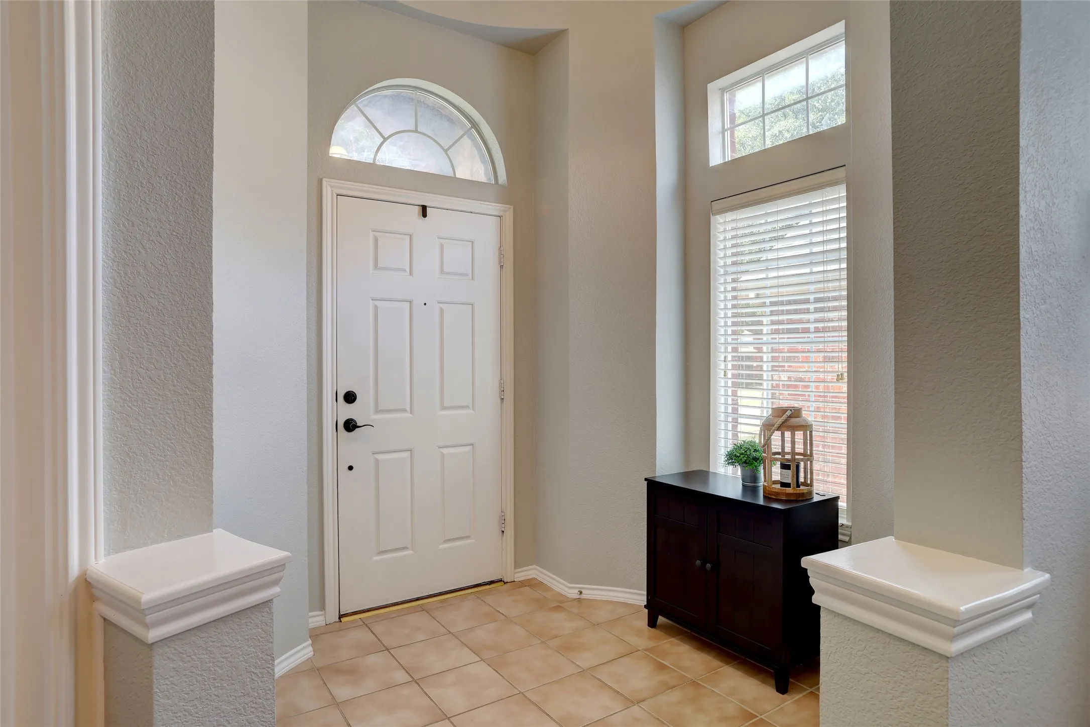 Single Family Residence For Sale in Collin County , 4500 Maidstone Way, Mc Kinney, Texas 75070, 4 Bedroom, 3 Bathroom, 2 Garage spaces, 2,303 Sqft, built in 2003, mls#21357021, Real Estate Agent in Mc Kinney, Homes For Sale in Collin county, Homes For Sale in Mc Kinney, Realtor in Mc Kinney Texas, Real Estate Brokerage Independent Realty Texas, Luminita Cordes Realtor