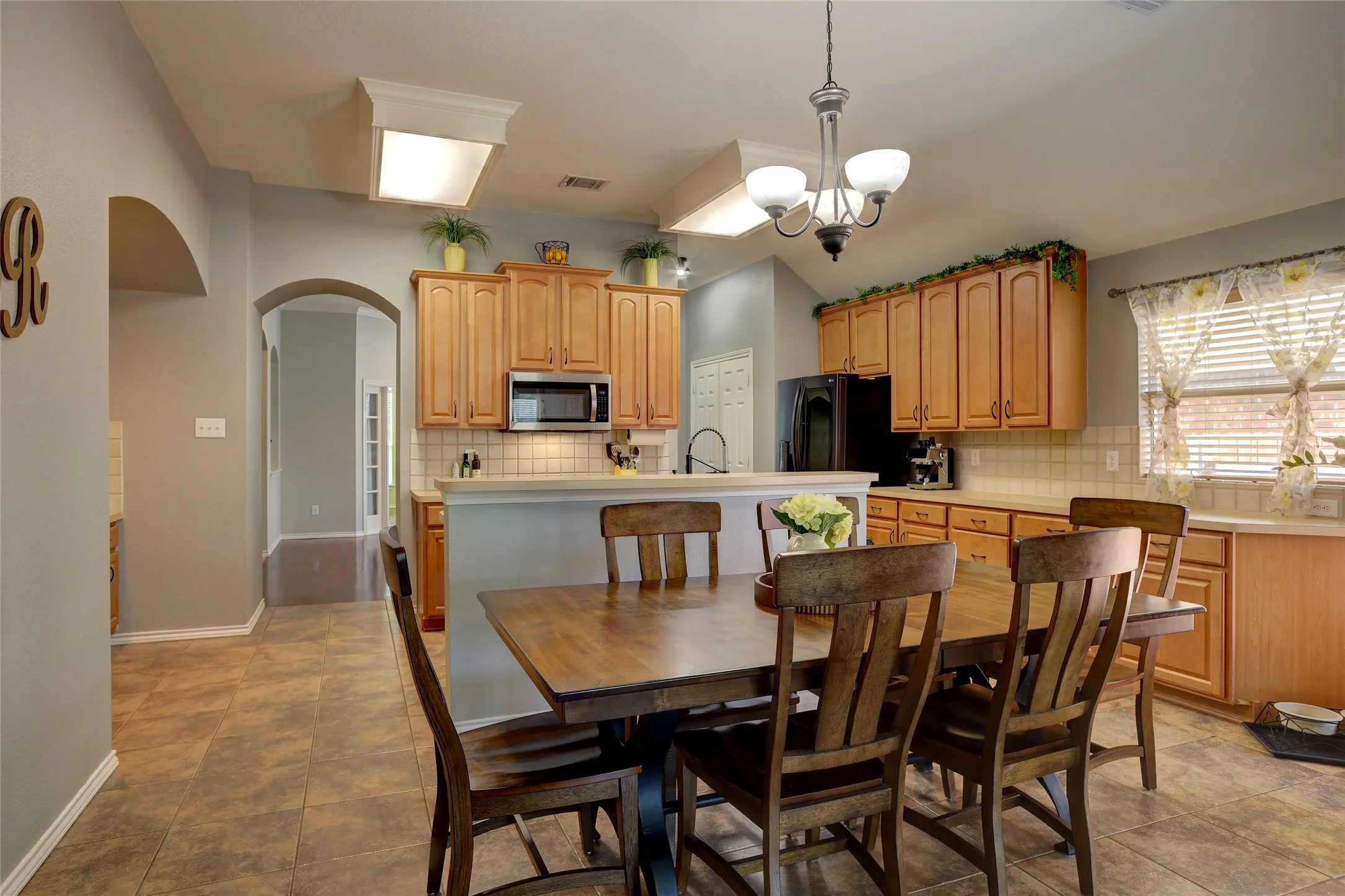 Single Family Residence For Sale in Collin County , 4500 Maidstone Way, Mc Kinney, Texas 75070, 4 Bedroom, 3 Bathroom, 2 Garage spaces, 2,303 Sqft, built in 2003, mls#21357021, Real Estate Agent in Mc Kinney, Homes For Sale in Collin county, Homes For Sale in Mc Kinney, Realtor in Mc Kinney Texas, Real Estate Brokerage Independent Realty Texas, Luminita Cordes Realtor