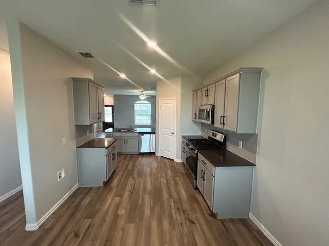 Single Family Residence For Rent in Collin County , 1509 Helmoken Falls Drive, Anna, Texas 75409, 3 Bedroom, 2 Bathroom, 2 Garage spaces, 1,438 Sqft, built in 2021, mls#21363055, Real Estate Agent in Anna, Homes For Rent in Collin county, Homes For Rent in Anna, Realtor in Anna Texas, Real Estate Brokerage Independent Realty Texas, Luminita Cordes Realtor
