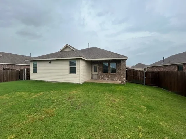 Single Family Residence For Rent in Collin County , 1509 Helmoken Falls Drive, Anna, Texas 75409, 3 Bedroom, 2 Bathroom, 2 Garage spaces, 1,438 Sqft, built in 2021, mls#21363055, Real Estate Agent in Anna, Homes For Rent in Collin county, Homes For Rent in Anna, Realtor in Anna Texas, Real Estate Brokerage Independent Realty Texas, Luminita Cordes Realtor