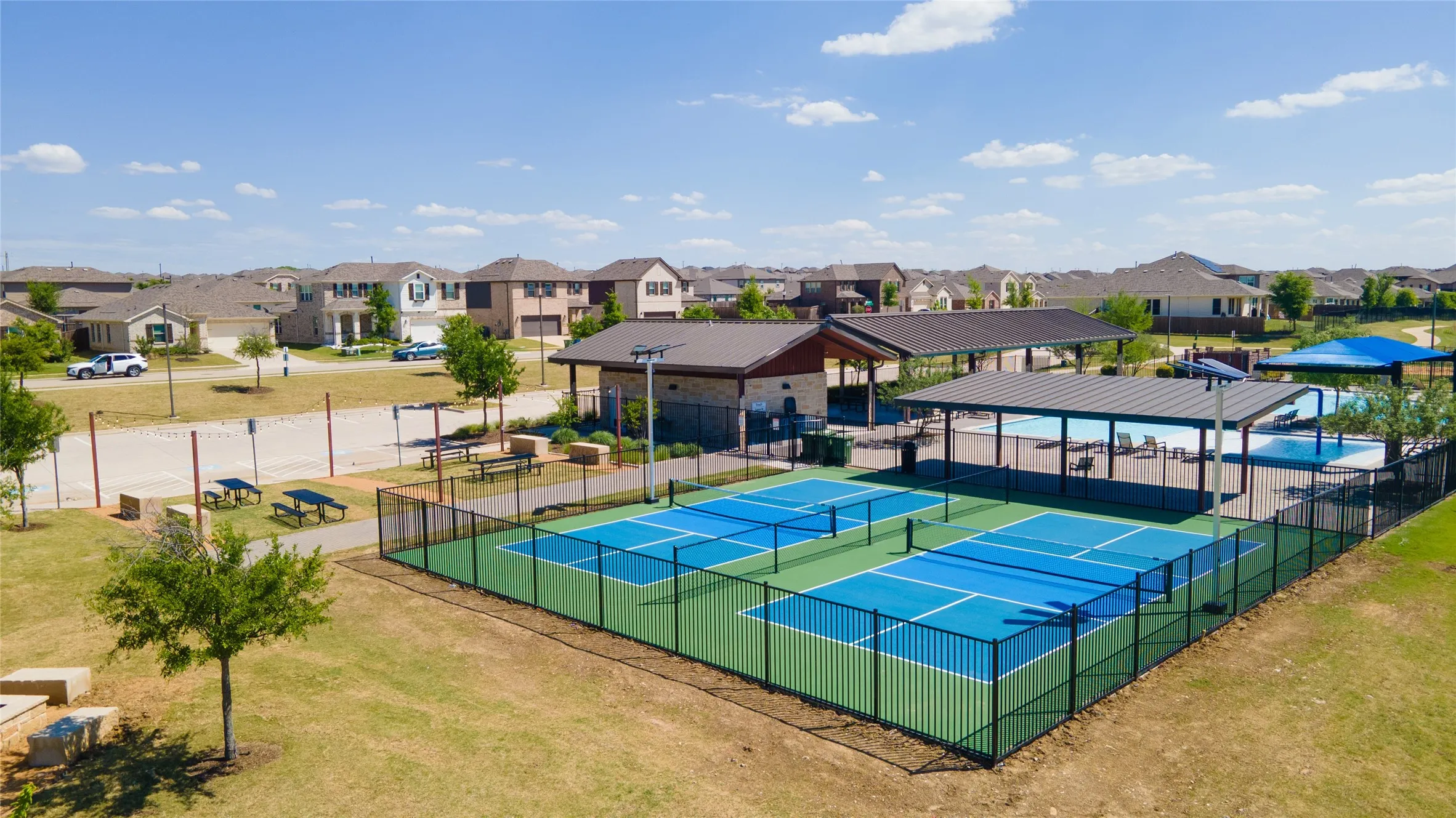 Single Family Residence For Sale in Denton County , 1308 Trace Drive, Aubrey, Texas 76227, 4 Bedroom, 3 Bathroom, 2 Garage spaces, 2,089 Sqft, built in 2020, mls#21362923, Real Estate Agent in Aubrey, Homes For Sale in Denton county, Homes For Sale in Aubrey, Realtor in Aubrey Texas, Real Estate Brokerage Independent Realty Texas, Luminita Cordes Realtor