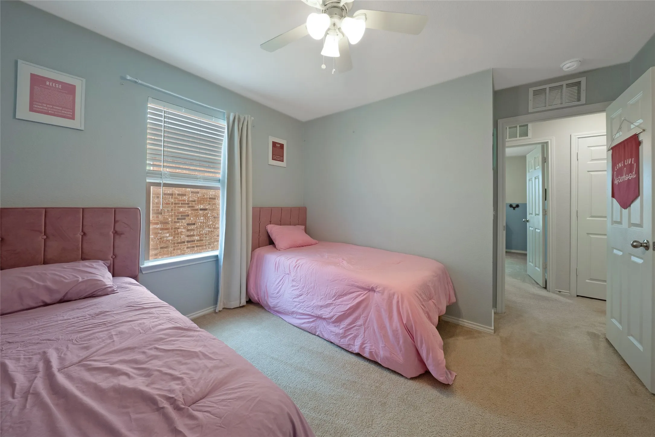 Single Family Residence For Sale in Denton County , 1308 Trace Drive, Aubrey, Texas 76227, 4 Bedroom, 3 Bathroom, 2 Garage spaces, 2,089 Sqft, built in 2020, mls#21362923, Real Estate Agent in Aubrey, Homes For Sale in Denton county, Homes For Sale in Aubrey, Realtor in Aubrey Texas, Real Estate Brokerage Independent Realty Texas, Luminita Cordes Realtor