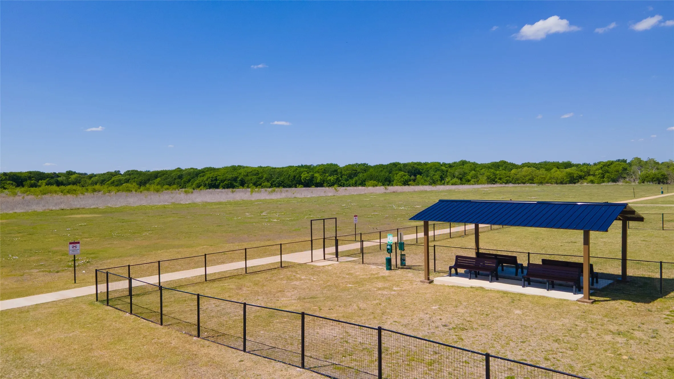 Single Family Residence For Sale in Denton County , 1308 Trace Drive, Aubrey, Texas 76227, 4 Bedroom, 3 Bathroom, 2 Garage spaces, 2,089 Sqft, built in 2020, mls#21362923, Real Estate Agent in Aubrey, Homes For Sale in Denton county, Homes For Sale in Aubrey, Realtor in Aubrey Texas, Real Estate Brokerage Independent Realty Texas, Luminita Cordes Realtor