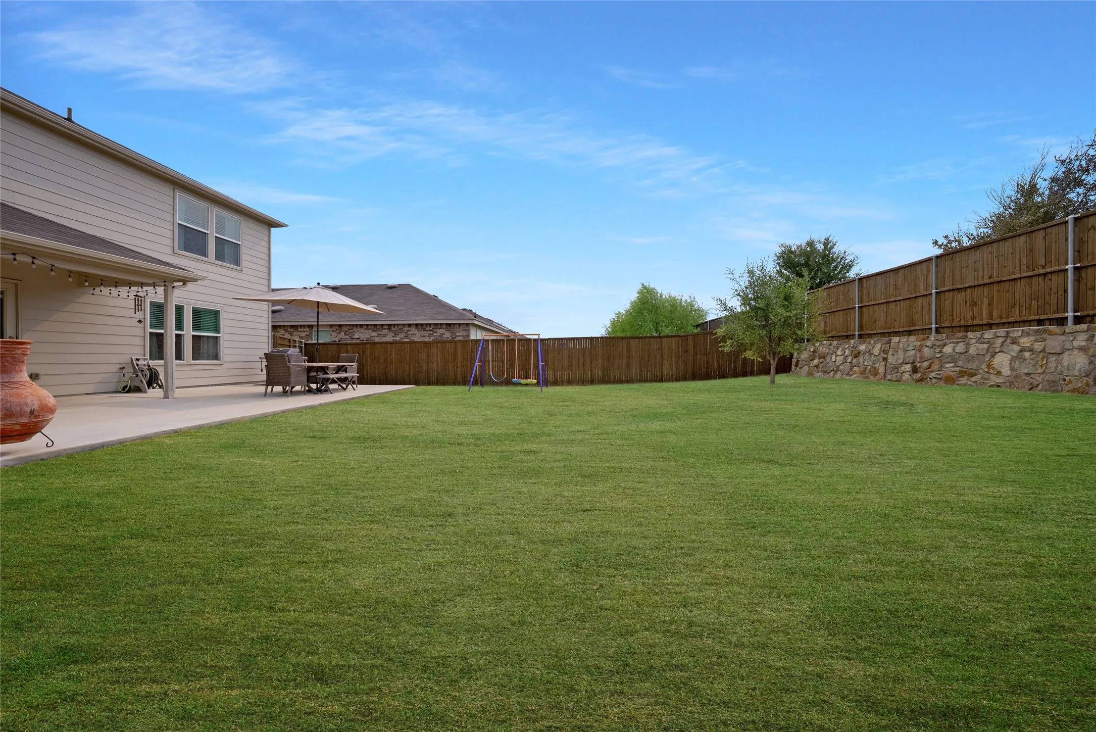 Single Family Residence For Sale in Denton County , 1308 Trace Drive, Aubrey, Texas 76227, 4 Bedroom, 3 Bathroom, 2 Garage spaces, 2,089 Sqft, built in 2020, mls#21362923, Real Estate Agent in Aubrey, Homes For Sale in Denton county, Homes For Sale in Aubrey, Realtor in Aubrey Texas, Real Estate Brokerage Independent Realty Texas, Luminita Cordes Realtor