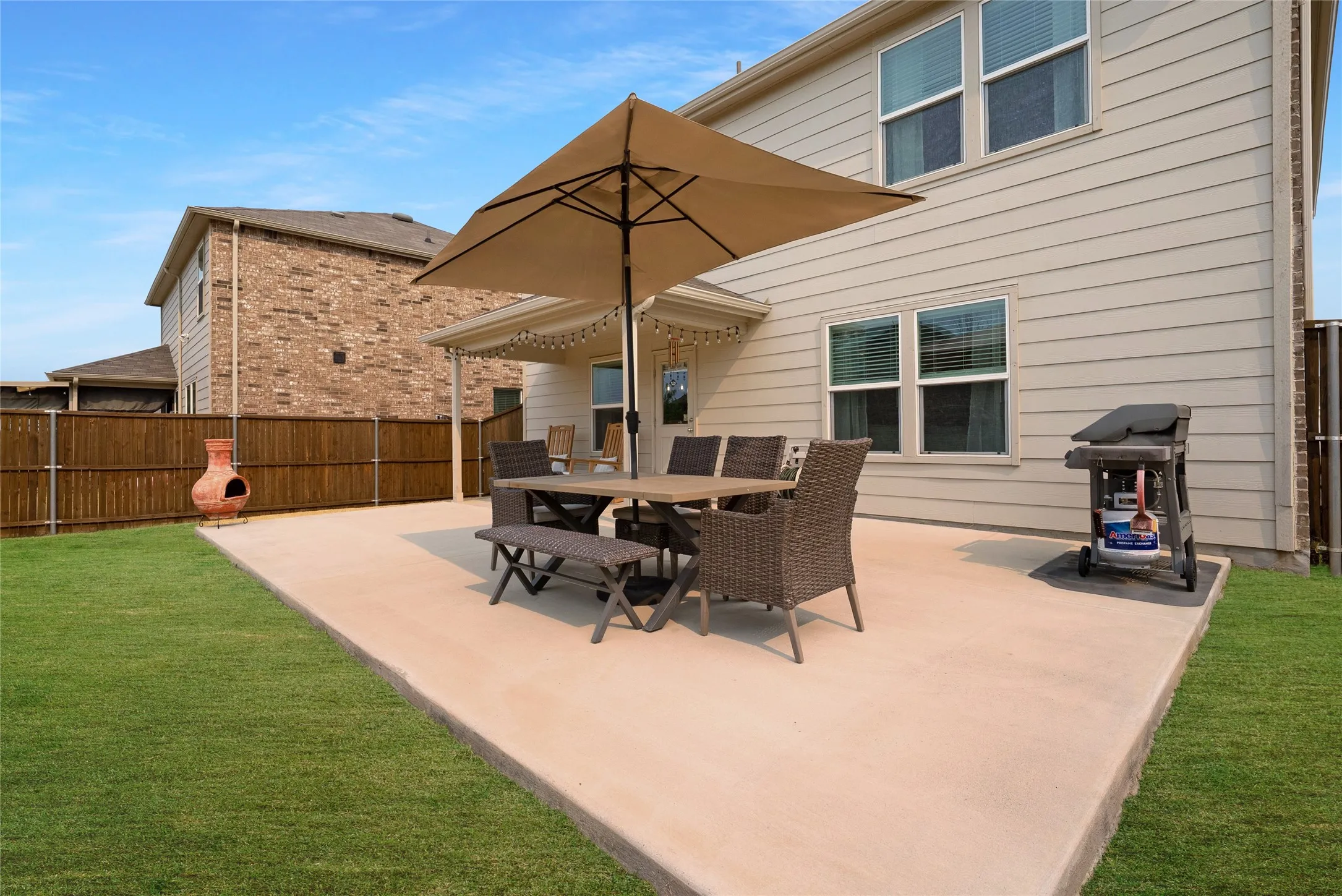 Single Family Residence For Sale in Denton County , 1308 Trace Drive, Aubrey, Texas 76227, 4 Bedroom, 3 Bathroom, 2 Garage spaces, 2,089 Sqft, built in 2020, mls#21362923, Real Estate Agent in Aubrey, Homes For Sale in Denton county, Homes For Sale in Aubrey, Realtor in Aubrey Texas, Real Estate Brokerage Independent Realty Texas, Luminita Cordes Realtor
