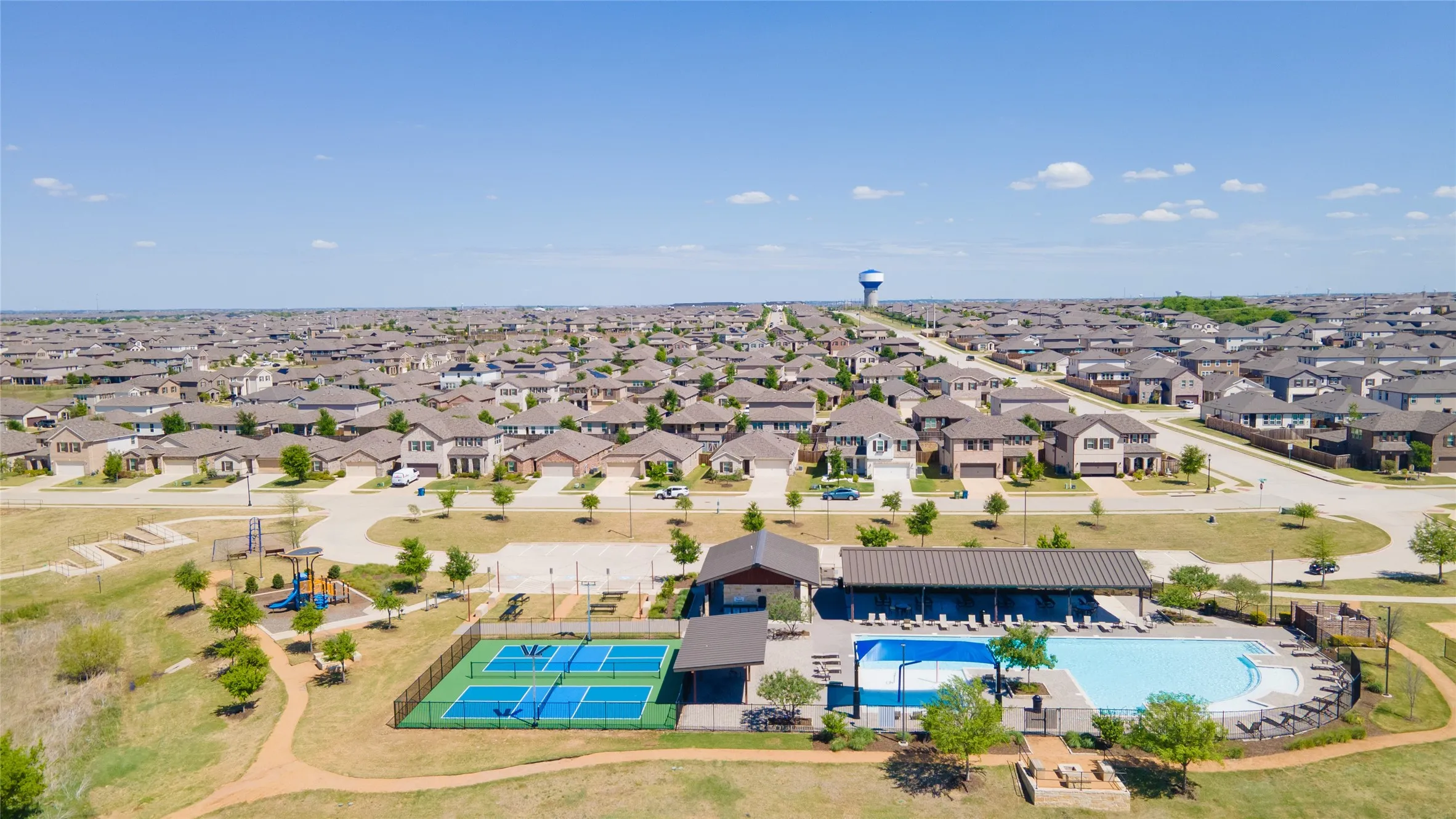 Single Family Residence For Sale in Denton County , 1308 Trace Drive, Aubrey, Texas 76227, 4 Bedroom, 3 Bathroom, 2 Garage spaces, 2,089 Sqft, built in 2020, mls#21362923, Real Estate Agent in Aubrey, Homes For Sale in Denton county, Homes For Sale in Aubrey, Realtor in Aubrey Texas, Real Estate Brokerage Independent Realty Texas, Luminita Cordes Realtor