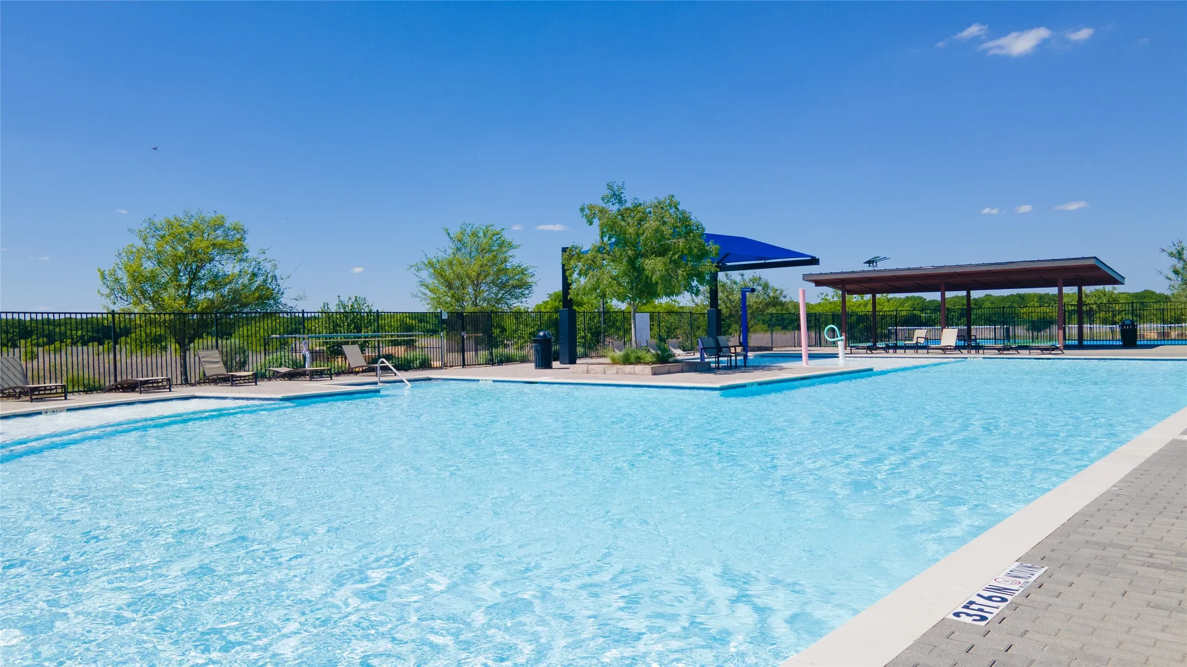 Single Family Residence For Sale in Denton County , 1308 Trace Drive, Aubrey, Texas 76227, 4 Bedroom, 3 Bathroom, 2 Garage spaces, 2,089 Sqft, built in 2020, mls#21362923, Real Estate Agent in Aubrey, Homes For Sale in Denton county, Homes For Sale in Aubrey, Realtor in Aubrey Texas, Real Estate Brokerage Independent Realty Texas, Luminita Cordes Realtor