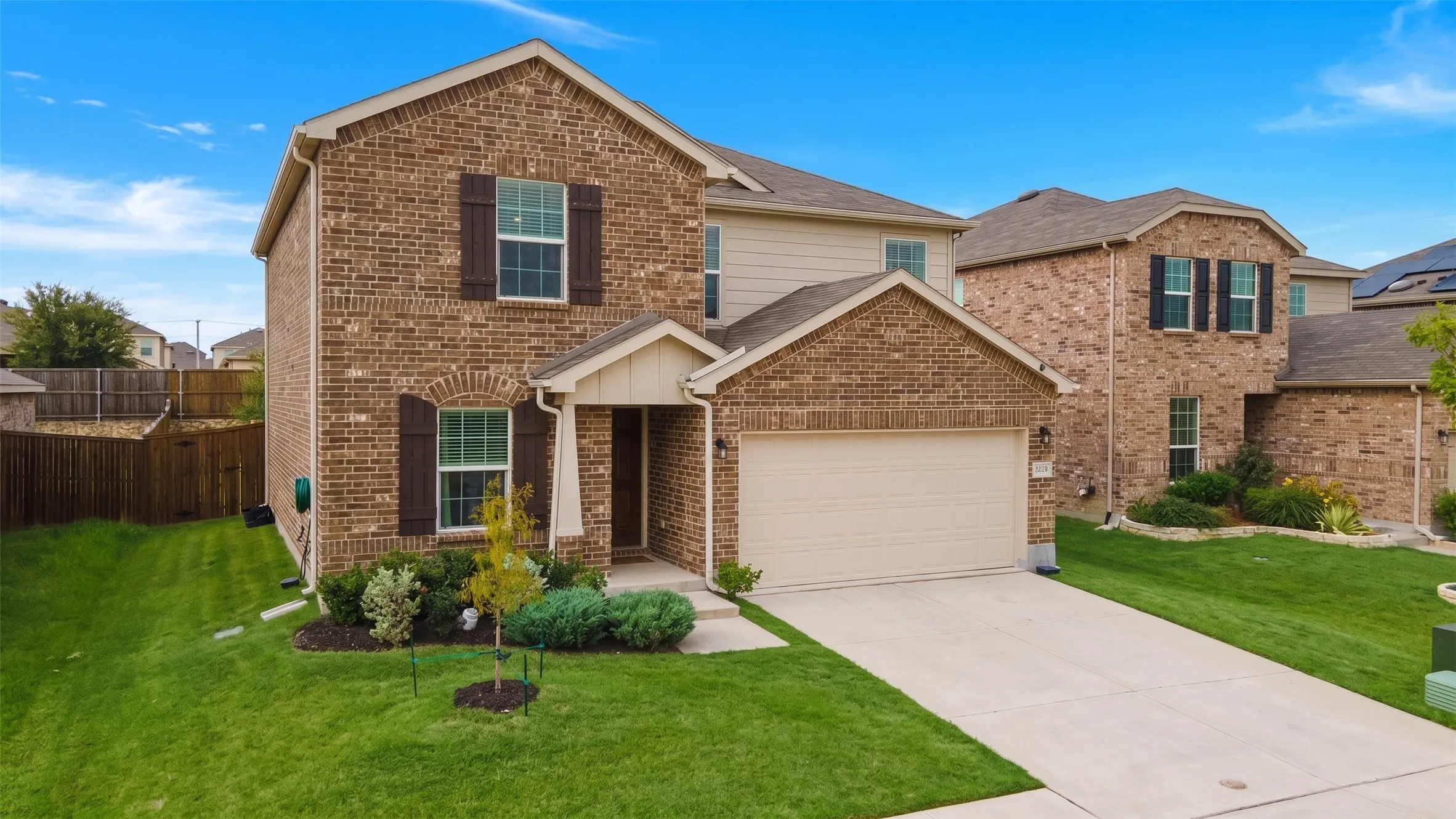 Single Family Residence For Sale in Denton County , 1308 Trace Drive, Aubrey, Texas 76227, 4 Bedroom, 3 Bathroom, 2 Garage spaces, 2,089 Sqft, built in 2020, mls#21362923, Real Estate Agent in Aubrey, Homes For Sale in Denton county, Homes For Sale in Aubrey, Realtor in Aubrey Texas, Real Estate Brokerage Independent Realty Texas, Luminita Cordes Realtor