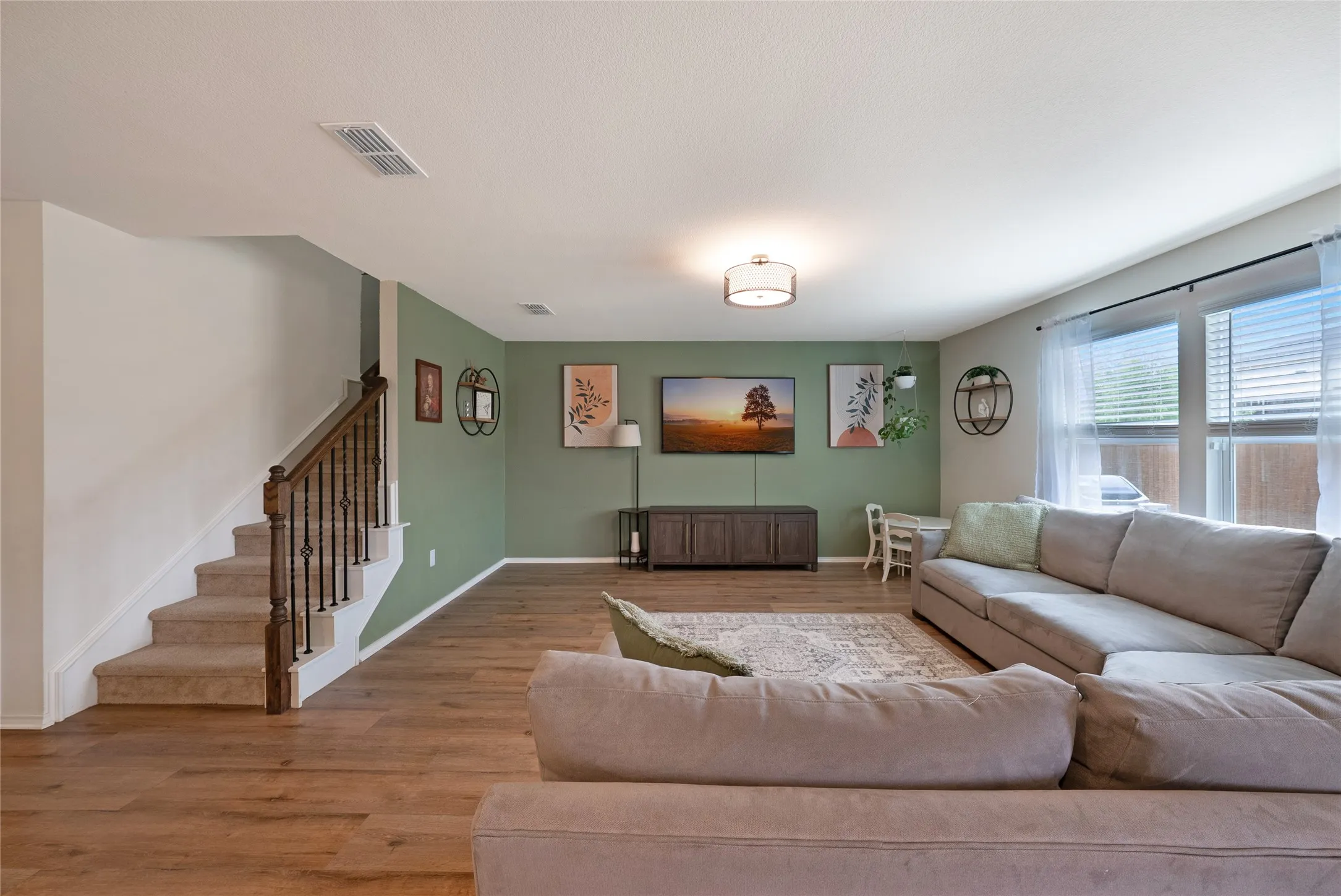 Single Family Residence For Sale in Denton County , 1308 Trace Drive, Aubrey, Texas 76227, 4 Bedroom, 3 Bathroom, 2 Garage spaces, 2,089 Sqft, built in 2020, mls#21362923, Real Estate Agent in Aubrey, Homes For Sale in Denton county, Homes For Sale in Aubrey, Realtor in Aubrey Texas, Real Estate Brokerage Independent Realty Texas, Luminita Cordes Realtor