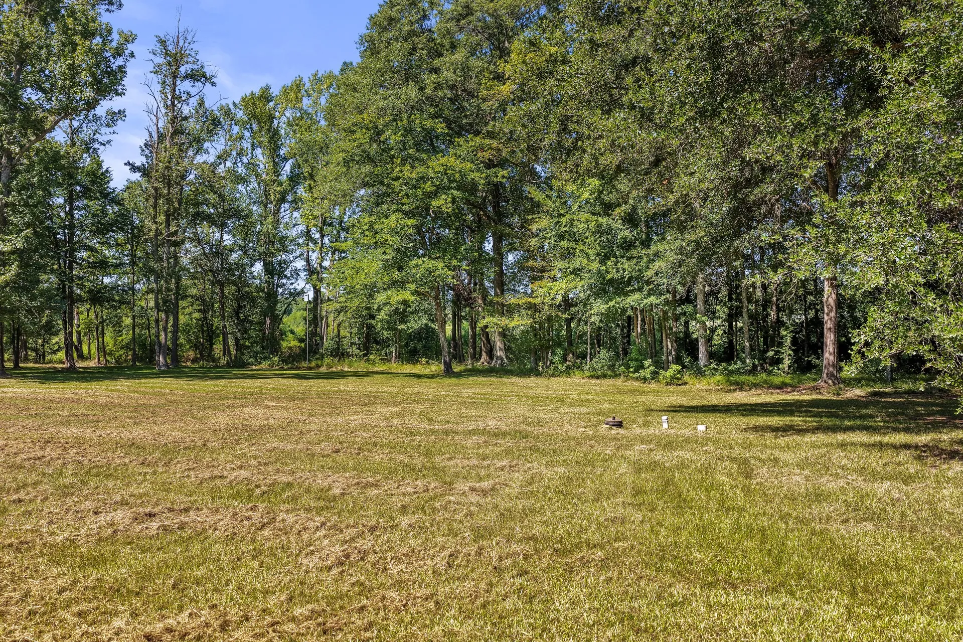 Single Family Residence For Sale in Titus County , 522 CR 4245, Mt Pleasant, Texas 75455, 3 Bedroom, 2 Bathroom, Garage spaces, 1,856 Sqft, built in 2007, mls#21362817, Real Estate Agent in Mt Pleasant, Homes For Sale in Titus county, Homes For Sale in Mt Pleasant, Realtor in Mt Pleasant Texas, Real Estate Brokerage Independent Realty Texas, Luminita Cordes Realtor