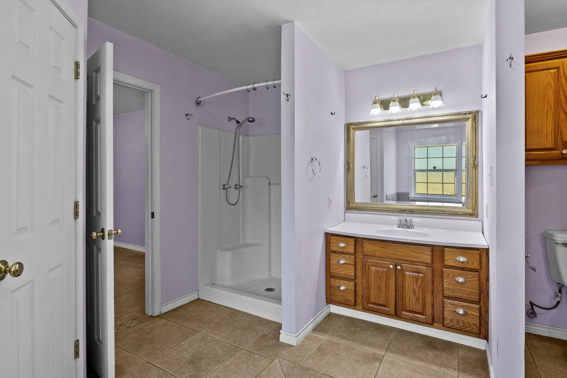 Single Family Residence For Sale in Titus County , 522 CR 4245, Mt Pleasant, Texas 75455, 3 Bedroom, 2 Bathroom, Garage spaces, 1,856 Sqft, built in 2007, mls#21362817, Real Estate Agent in Mt Pleasant, Homes For Sale in Titus county, Homes For Sale in Mt Pleasant, Realtor in Mt Pleasant Texas, Real Estate Brokerage Independent Realty Texas, Luminita Cordes Realtor