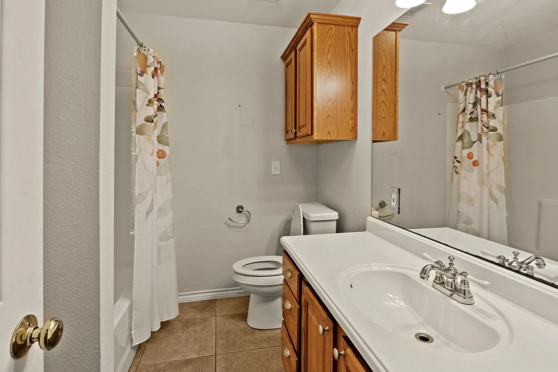 Single Family Residence For Sale in Titus County , 522 CR 4245, Mt Pleasant, Texas 75455, 3 Bedroom, 2 Bathroom, Garage spaces, 1,856 Sqft, built in 2007, mls#21362817, Real Estate Agent in Mt Pleasant, Homes For Sale in Titus county, Homes For Sale in Mt Pleasant, Realtor in Mt Pleasant Texas, Real Estate Brokerage Independent Realty Texas, Luminita Cordes Realtor