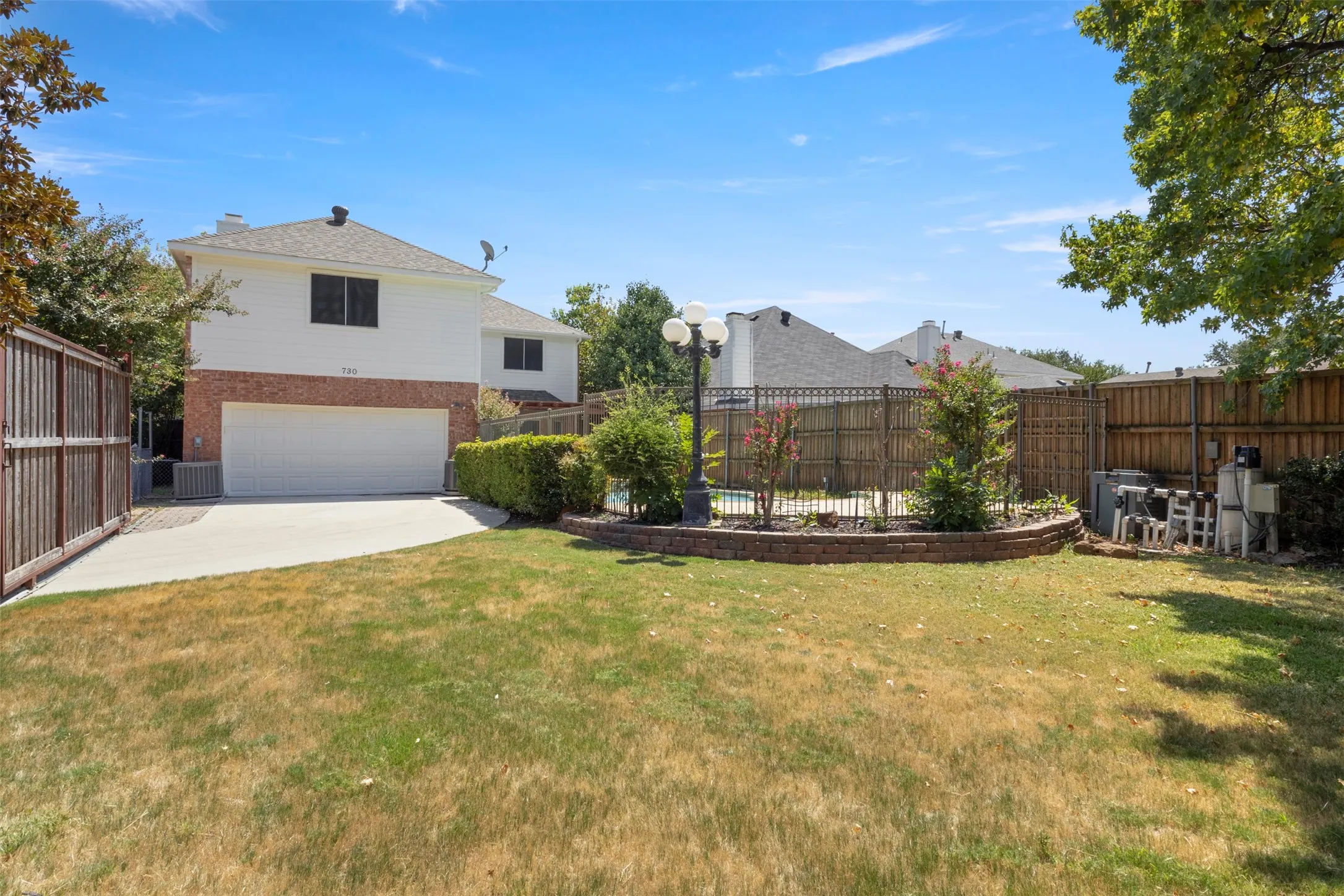 Single Family Residence For Sale in Collin County , 730 Fairlawn Street, Allen, Texas 75002, 4 Bedroom, 3 Bathroom, 2 Garage spaces, 2,915 Sqft, built in 1995, mls#21360056, Real Estate Agent in Allen, Homes For Sale in Collin county, Homes For Sale in Allen, Realtor in Allen Texas, Real Estate Brokerage Independent Realty Texas, Luminita Cordes Realtor