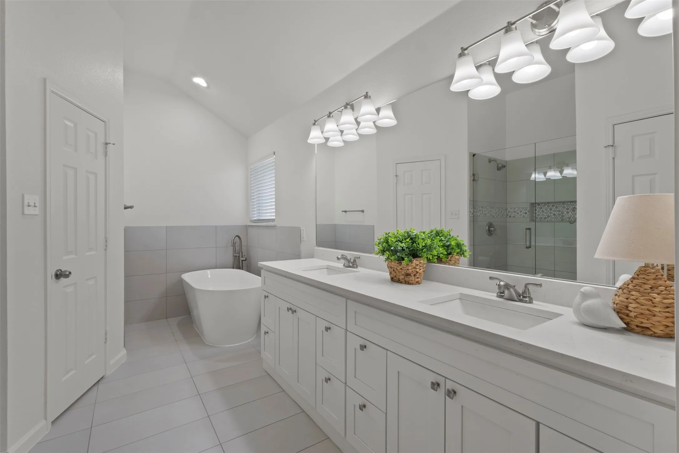 Single Family Residence For Sale in Collin County , 730 Fairlawn Street, Allen, Texas 75002, 4 Bedroom, 3 Bathroom, 2 Garage spaces, 2,915 Sqft, built in 1995, mls#21360056, Real Estate Agent in Allen, Homes For Sale in Collin county, Homes For Sale in Allen, Realtor in Allen Texas, Real Estate Brokerage Independent Realty Texas, Luminita Cordes Realtor