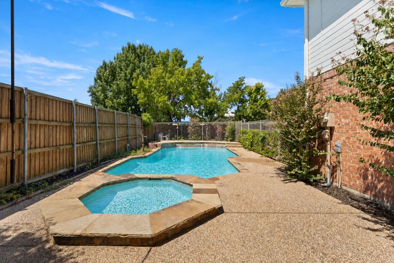 Single Family Residence For Sale in Collin County , 730 Fairlawn Street, Allen, Texas 75002, 4 Bedroom, 3 Bathroom, 2 Garage spaces, 2,915 Sqft, built in 1995, mls#21360056, Real Estate Agent in Allen, Homes For Sale in Collin county, Homes For Sale in Allen, Realtor in Allen Texas, Real Estate Brokerage Independent Realty Texas, Luminita Cordes Realtor