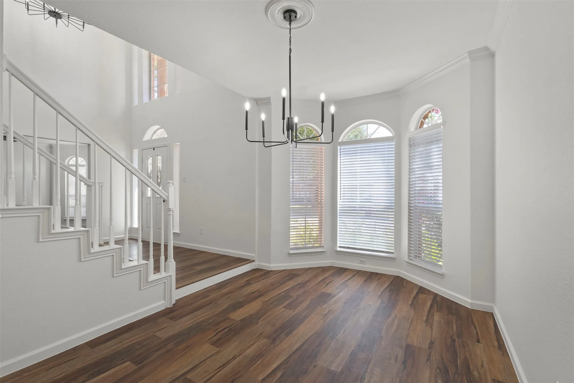 Single Family Residence For Sale in Collin County , 730 Fairlawn Street, Allen, Texas 75002, 4 Bedroom, 3 Bathroom, 2 Garage spaces, 2,915 Sqft, built in 1995, mls#21360056, Real Estate Agent in Allen, Homes For Sale in Collin county, Homes For Sale in Allen, Realtor in Allen Texas, Real Estate Brokerage Independent Realty Texas, Luminita Cordes Realtor