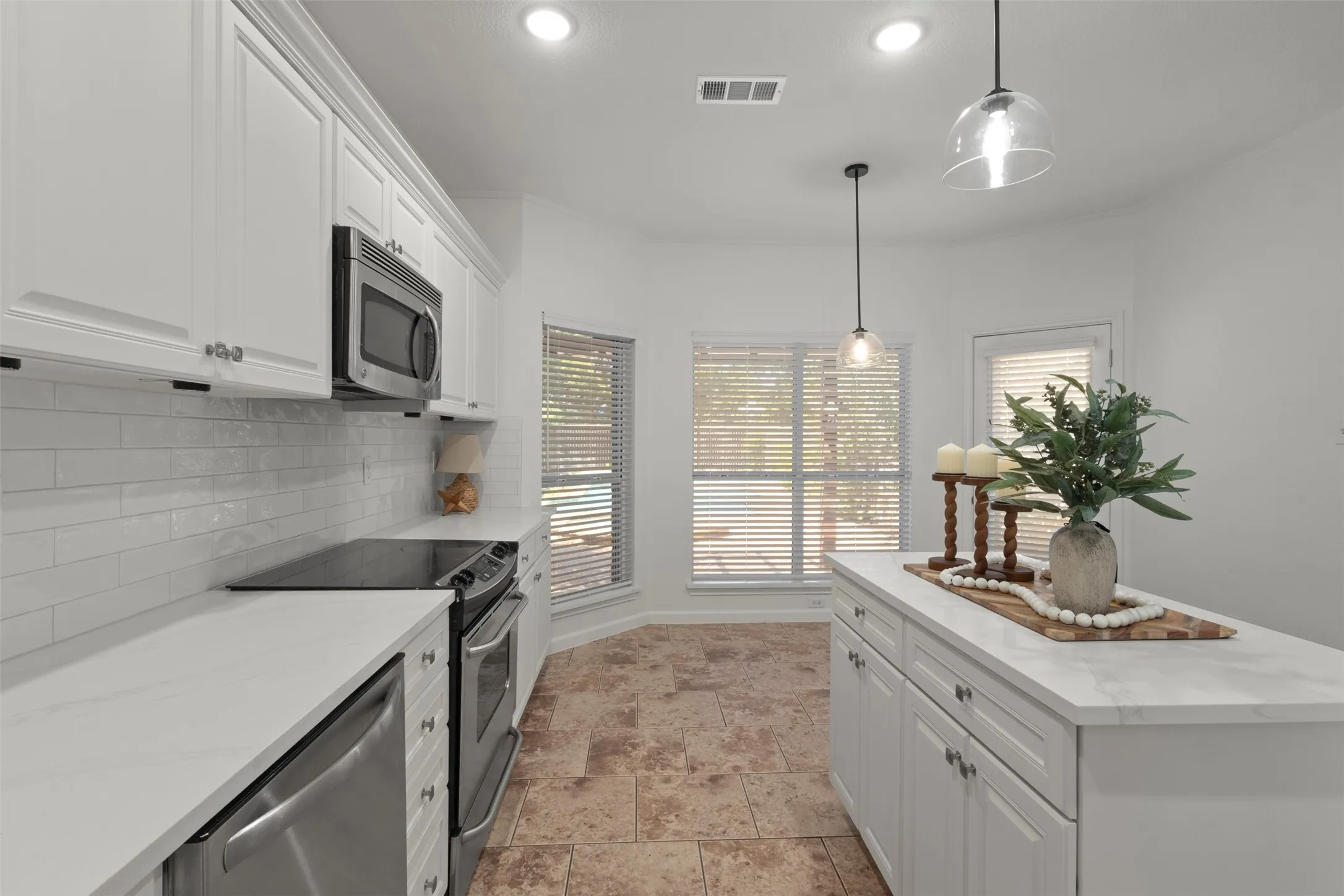 Single Family Residence For Sale in Collin County , 730 Fairlawn Street, Allen, Texas 75002, 4 Bedroom, 3 Bathroom, 2 Garage spaces, 2,915 Sqft, built in 1995, mls#21360056, Real Estate Agent in Allen, Homes For Sale in Collin county, Homes For Sale in Allen, Realtor in Allen Texas, Real Estate Brokerage Independent Realty Texas, Luminita Cordes Realtor