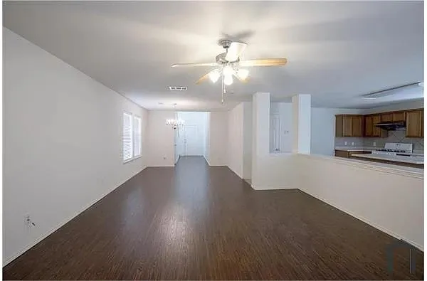 Single Family Residence For Rent in Collin County , 10620 Colfax Drive, Mc Kinney, Texas 75072, 3 Bedroom, 3 Bathroom, 2 Garage spaces, 2,475 Sqft, built in 2006, mls#21363182, Real Estate Agent in Mc Kinney, Homes For Rent in Collin county, Homes For Rent in Mc Kinney, Realtor in Mc Kinney Texas, Real Estate Brokerage Independent Realty Texas, Luminita Cordes Realtor