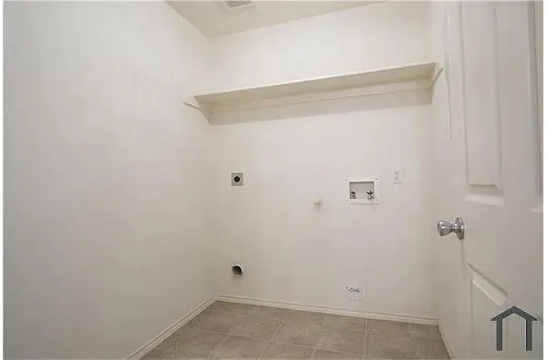 Single Family Residence For Rent in Collin County , 10620 Colfax Drive, Mc Kinney, Texas 75072, 3 Bedroom, 3 Bathroom, 2 Garage spaces, 2,475 Sqft, built in 2006, mls#21363182, Real Estate Agent in Mc Kinney, Homes For Rent in Collin county, Homes For Rent in Mc Kinney, Realtor in Mc Kinney Texas, Real Estate Brokerage Independent Realty Texas, Luminita Cordes Realtor