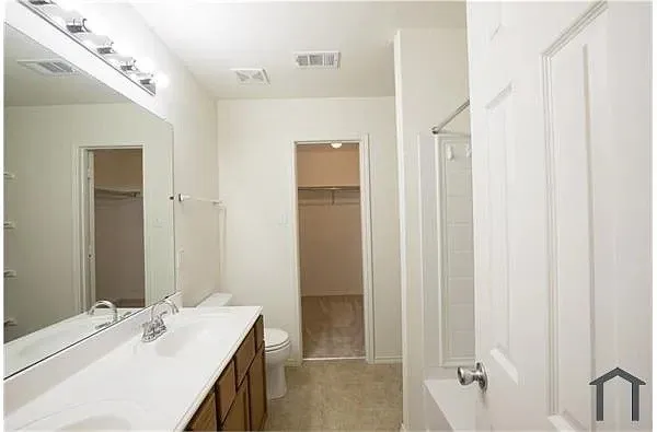 Single Family Residence For Rent in Collin County , 10620 Colfax Drive, Mc Kinney, Texas 75072, 3 Bedroom, 3 Bathroom, 2 Garage spaces, 2,475 Sqft, built in 2006, mls#21363182, Real Estate Agent in Mc Kinney, Homes For Rent in Collin county, Homes For Rent in Mc Kinney, Realtor in Mc Kinney Texas, Real Estate Brokerage Independent Realty Texas, Luminita Cordes Realtor