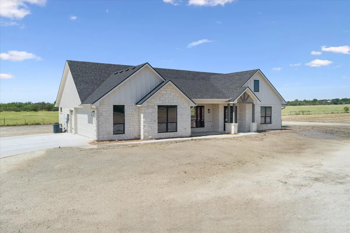 Single Family Residence For Sale in Mc Lennan County , 569 Lacek Mill Road, China Spring, Texas 76633, 4 Bedroom, 3 Bathroom, 2 Garage spaces, 2,341 Sqft, built in 2026, mls#21362197, Real Estate Agent in China Spring, Homes For Sale in Mc Lennan county, Homes For Sale in China Spring, Realtor in China Spring Texas, Real Estate Brokerage Independent Realty Texas, Luminita Cordes Realtor