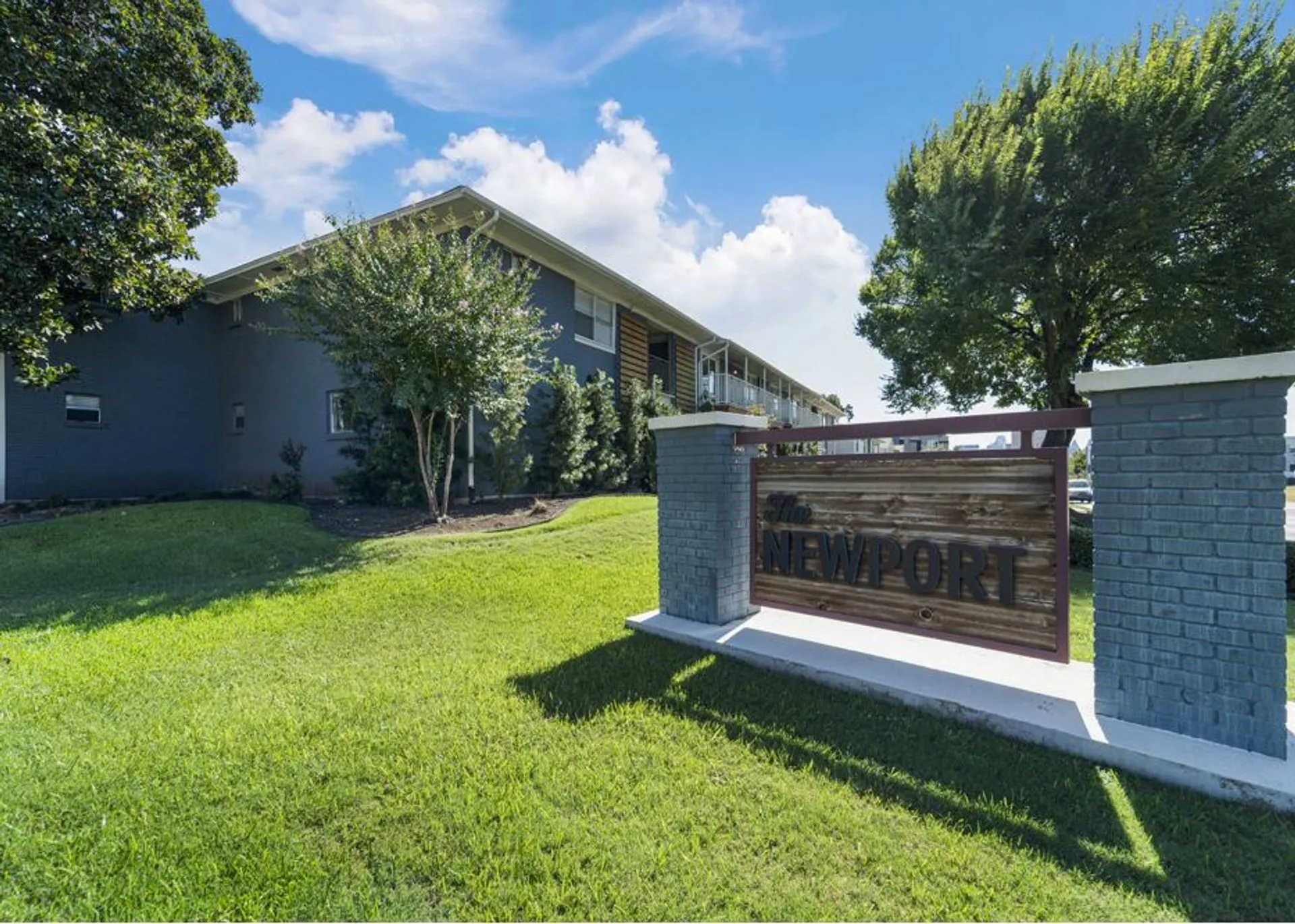 Apartment For Rent in Dallas County , 4950 Live Oak, Dallas, Texas 75206, 1 Bedroom, 1 Bathroom, Garage spaces, 650 Sqft, built in 1958, Price $995, mls#21363183, Real Estate Agent in Dallas, Homes For Rent in Dallas county, Homes For Rent in Dallas, Realtor in Dallas Texas, Real Estate Brokerage Independent Realty Texas, Luminita Cordes Realtor
