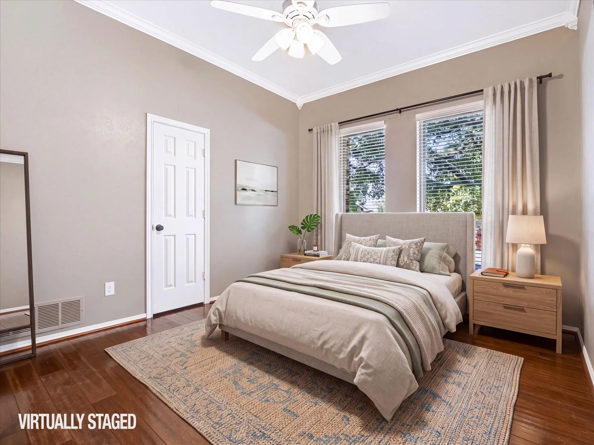 Single Family Residence For Sale in Dallas County , 10216 Shadow Way, Dallas, Texas 75243, 4 Bedroom, 3 Bathroom, 2 Garage spaces, 2,579 Sqft, built in 1983, mls#21360218, Real Estate Agent in Dallas, Homes For Sale in Dallas county, Homes For Sale in Dallas, Realtor in Dallas Texas, Real Estate Brokerage Independent Realty Texas, Luminita Cordes Realtor