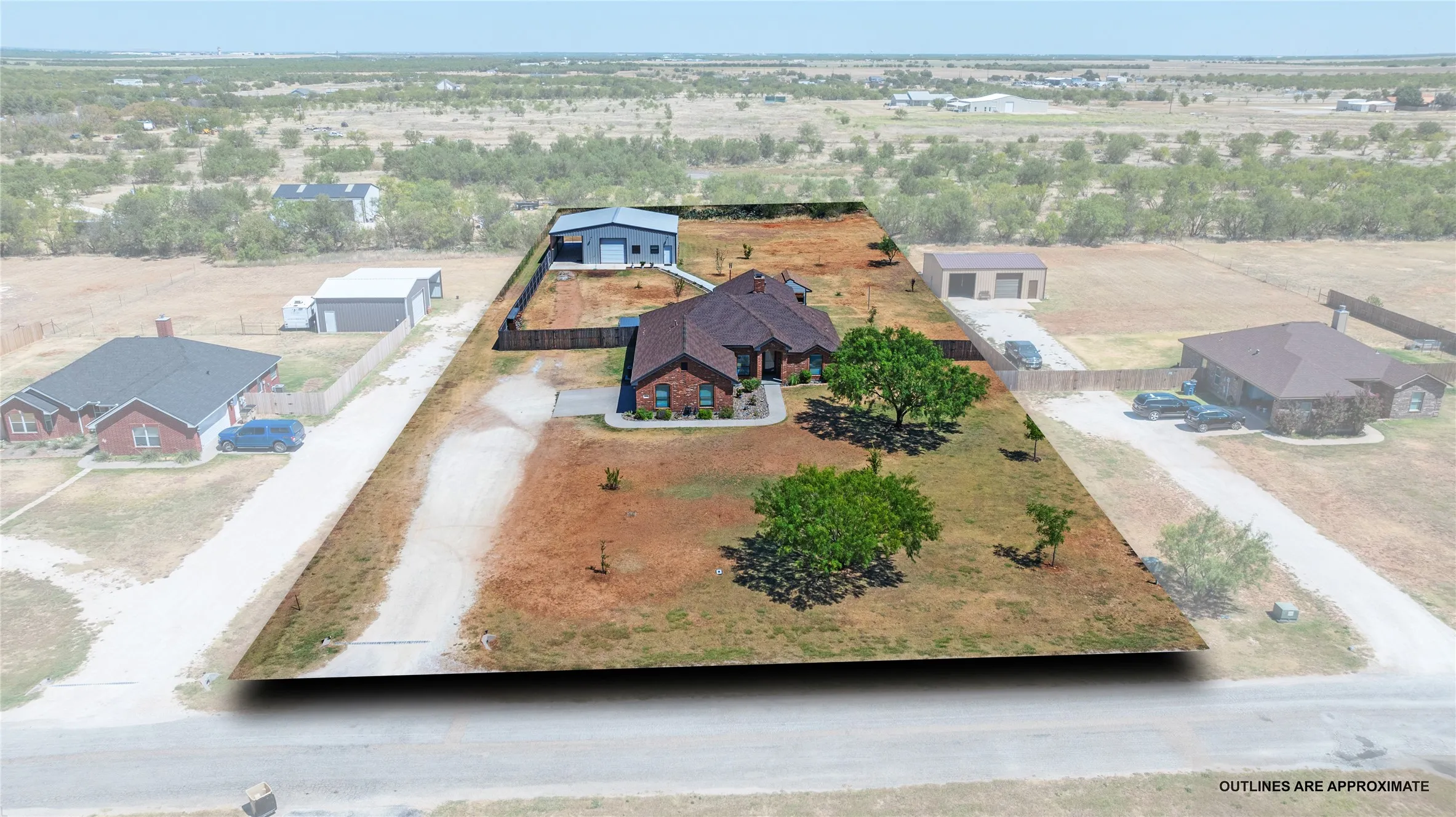 Single Family Residence For Sale in Taylor County , 174 Sanford Lane, Abilene, Texas 79602, 3 Bedroom, 2 Bathroom, 2 Garage spaces, 1,993 Sqft, built in 2008, mls#21362891, Real Estate Agent in Abilene, Homes For Sale in Taylor county, Homes For Sale in Abilene, Realtor in Abilene Texas, Real Estate Brokerage Independent Realty Texas, Luminita Cordes Realtor