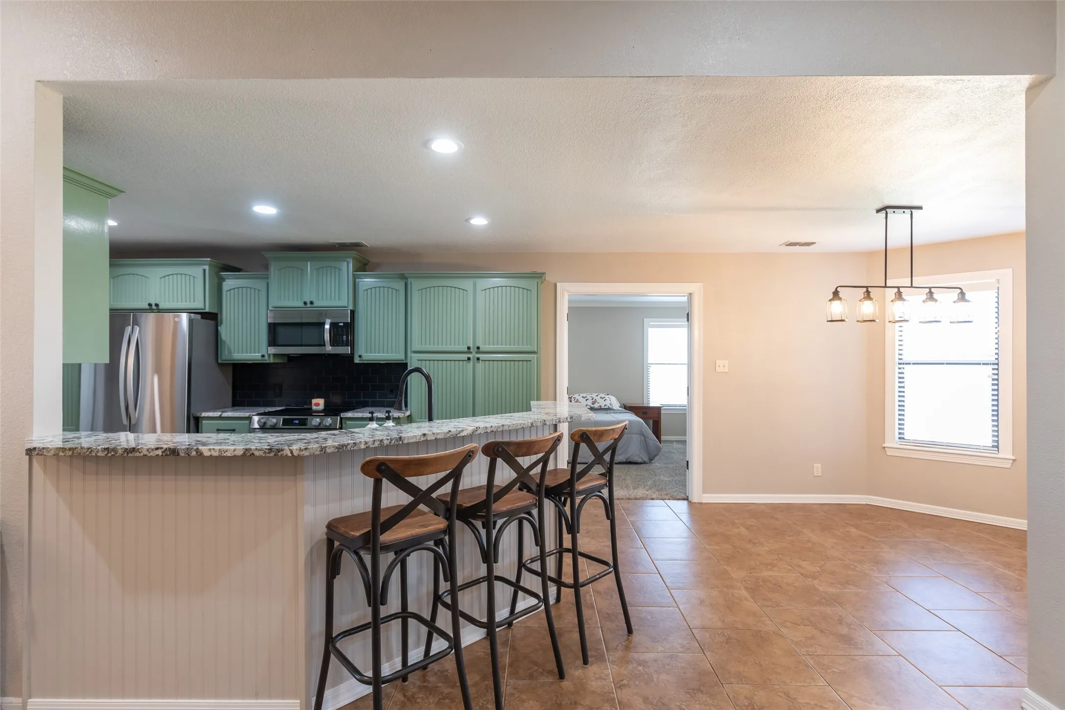 Single Family Residence For Sale in Taylor County , 174 Sanford Lane, Abilene, Texas 79602, 3 Bedroom, 2 Bathroom, 2 Garage spaces, 1,993 Sqft, built in 2008, mls#21362891, Real Estate Agent in Abilene, Homes For Sale in Taylor county, Homes For Sale in Abilene, Realtor in Abilene Texas, Real Estate Brokerage Independent Realty Texas, Luminita Cordes Realtor