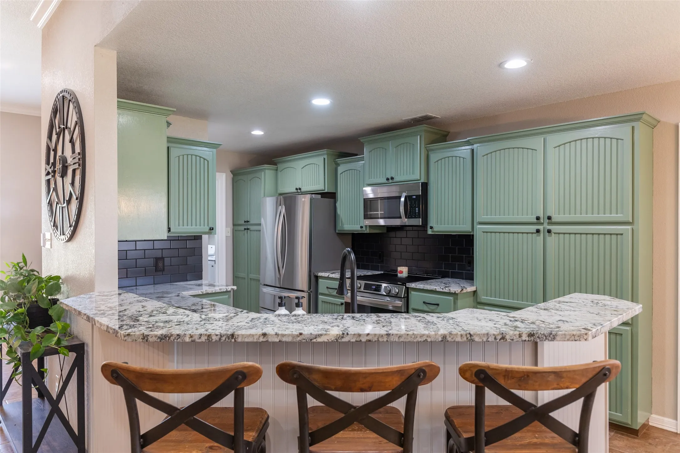 Single Family Residence For Sale in Taylor County , 174 Sanford Lane, Abilene, Texas 79602, 3 Bedroom, 2 Bathroom, 2 Garage spaces, 1,993 Sqft, built in 2008, mls#21362891, Real Estate Agent in Abilene, Homes For Sale in Taylor county, Homes For Sale in Abilene, Realtor in Abilene Texas, Real Estate Brokerage Independent Realty Texas, Luminita Cordes Realtor